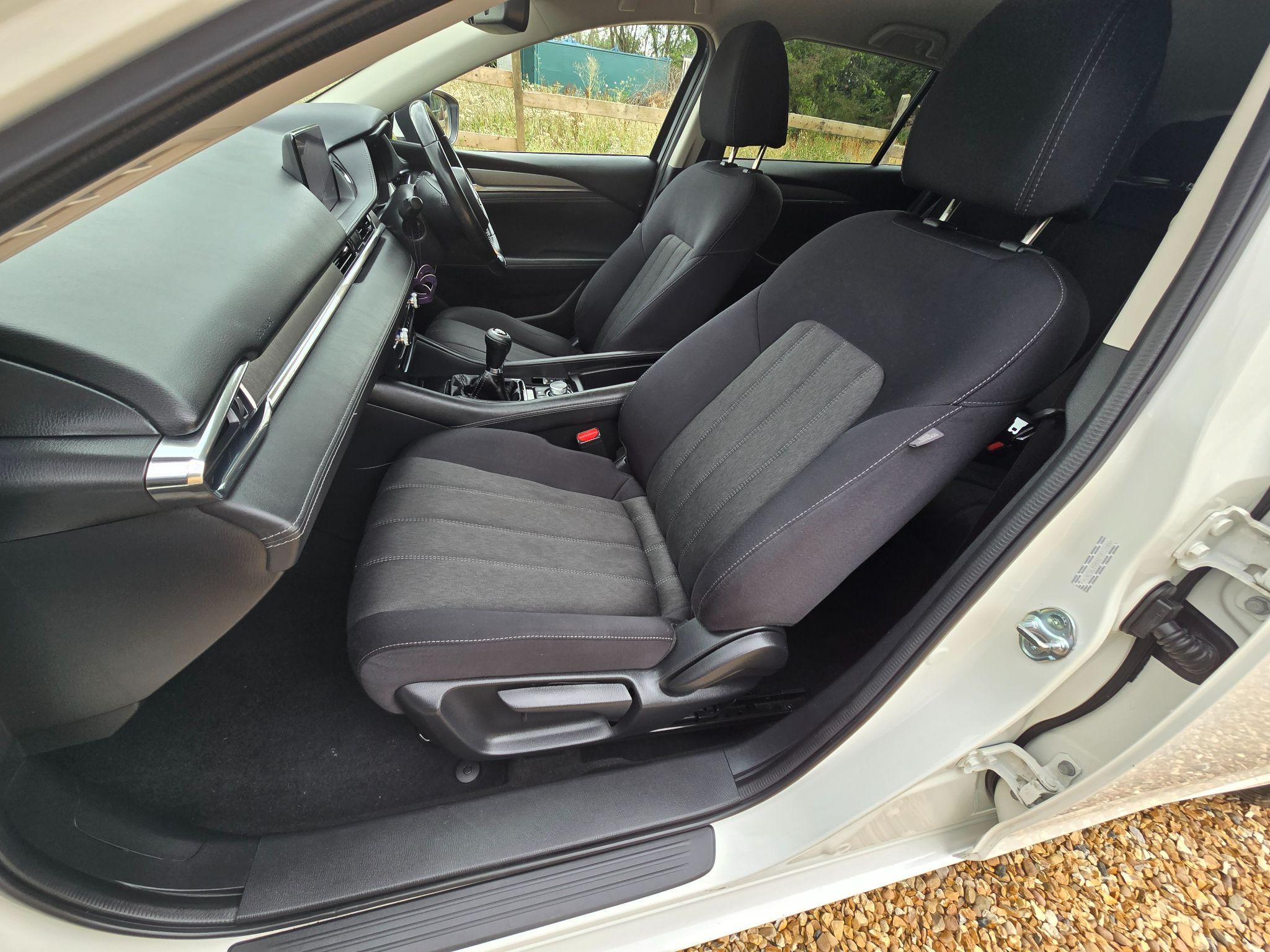 Mazda Mazda6 2.0 SKYACTIV-G SE-L Nav+ Tourer Euro 6 (s/s) 5dr 5dr Manual 2019