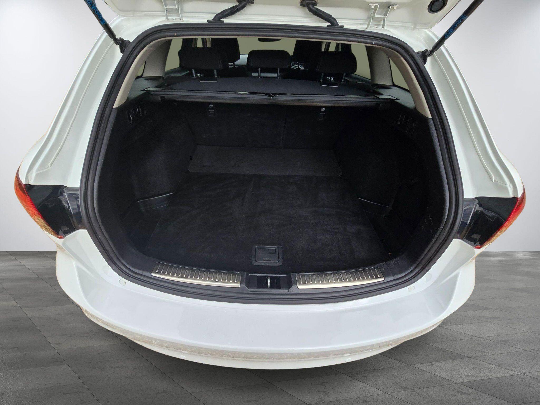 Mazda Mazda6 2.0 SKYACTIV-G SE-L Nav+ Tourer Euro 6 (s/s) 5dr 5dr Manual 2019
