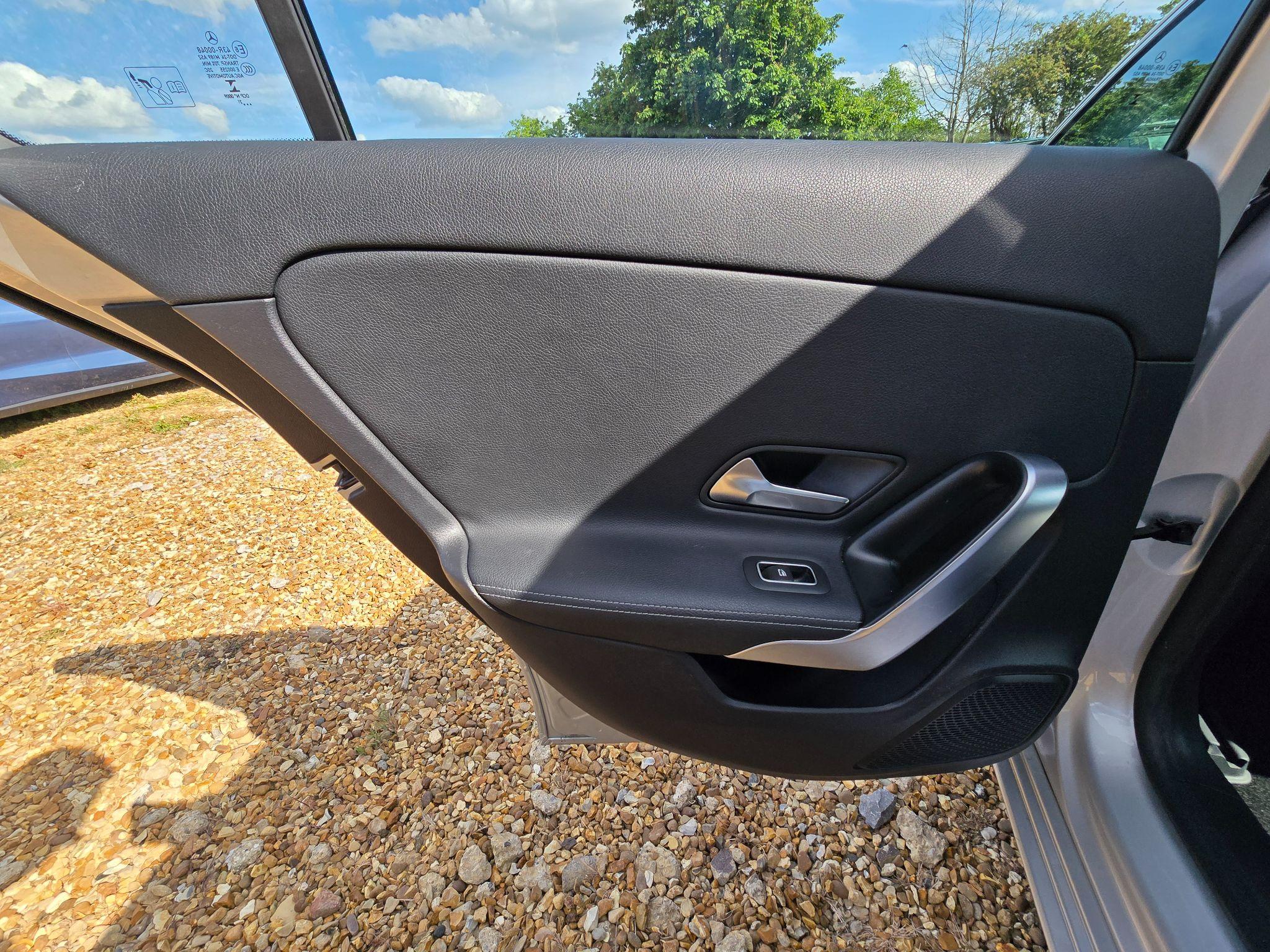 Mercedes-Benz A Class 1.3 A200 Sport (Executive) 7G-DCT Euro 6 (s/s) 4dr 4dr Automatic 2021