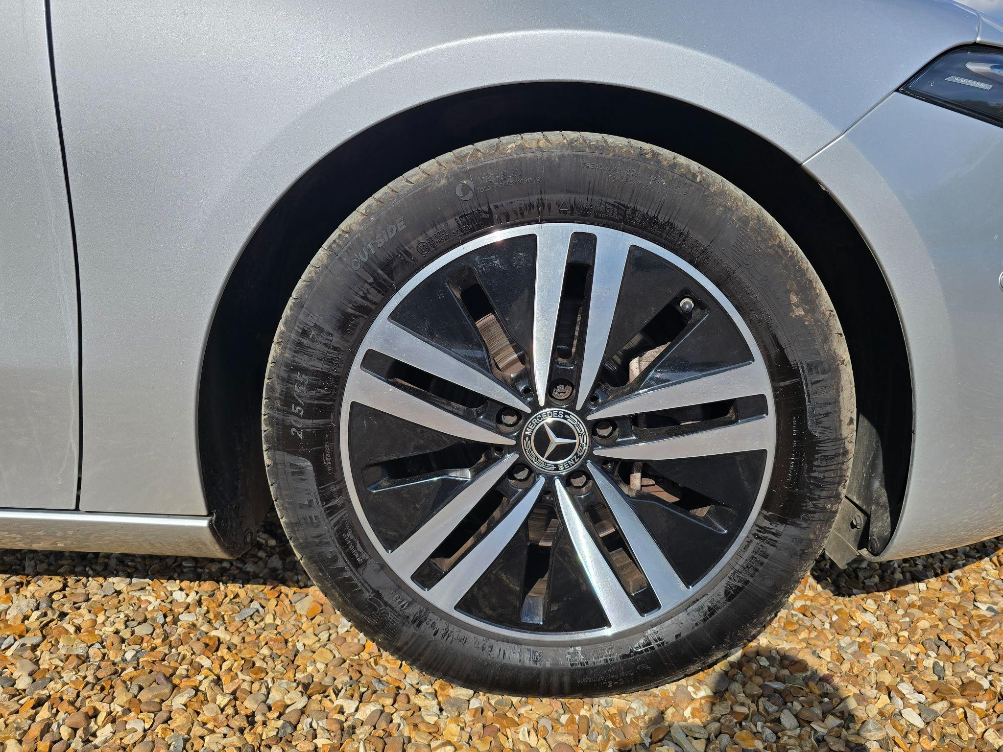 Mercedes-Benz A Class 1.3 A200 Sport (Executive) 7G-DCT Euro 6 (s/s) 4dr 4dr Automatic 2021