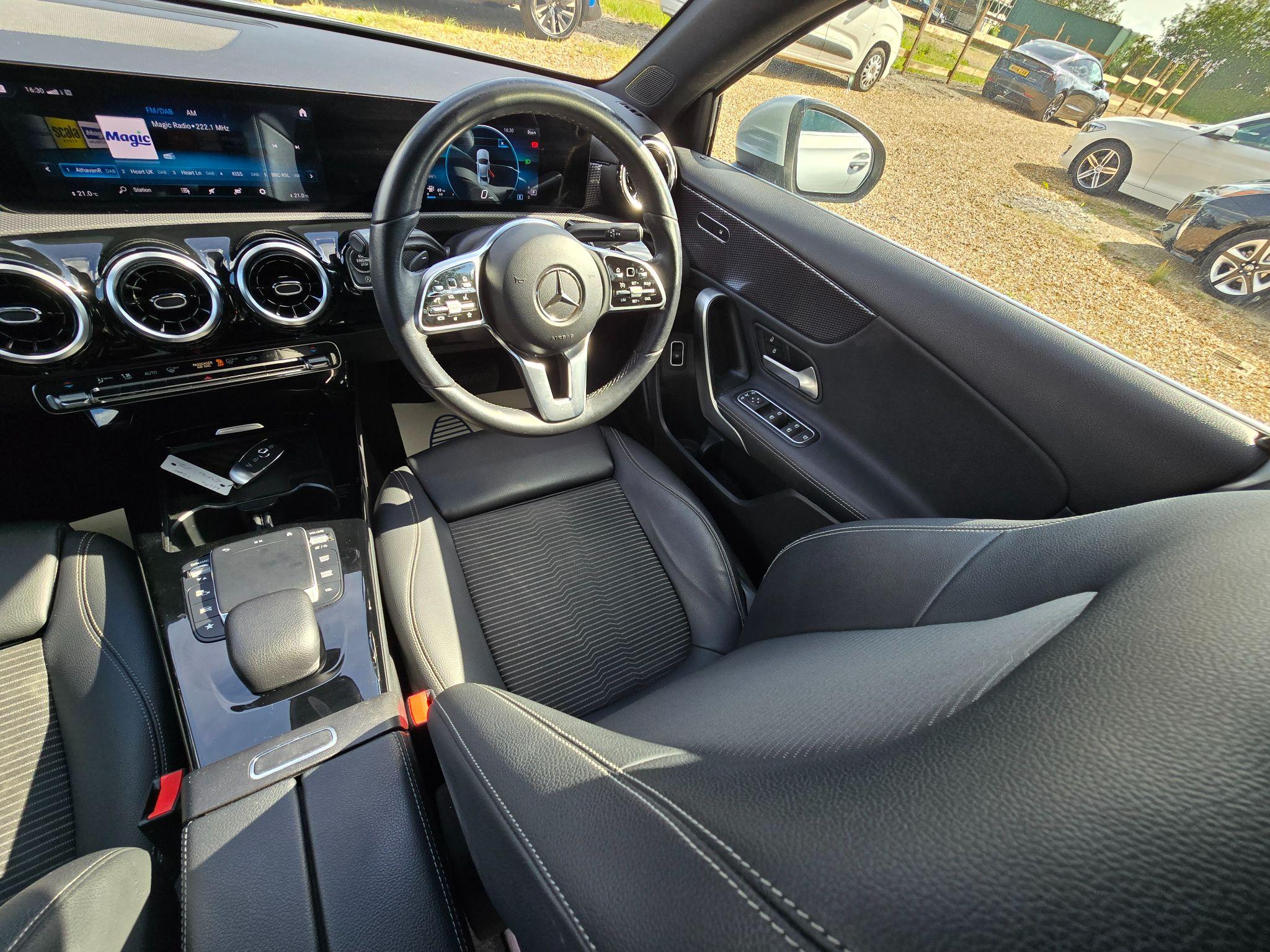Mercedes-Benz A Class 1.3 A200 Sport (Executive) 7G-DCT Euro 6 (s/s) 4dr 4dr Automatic 2021