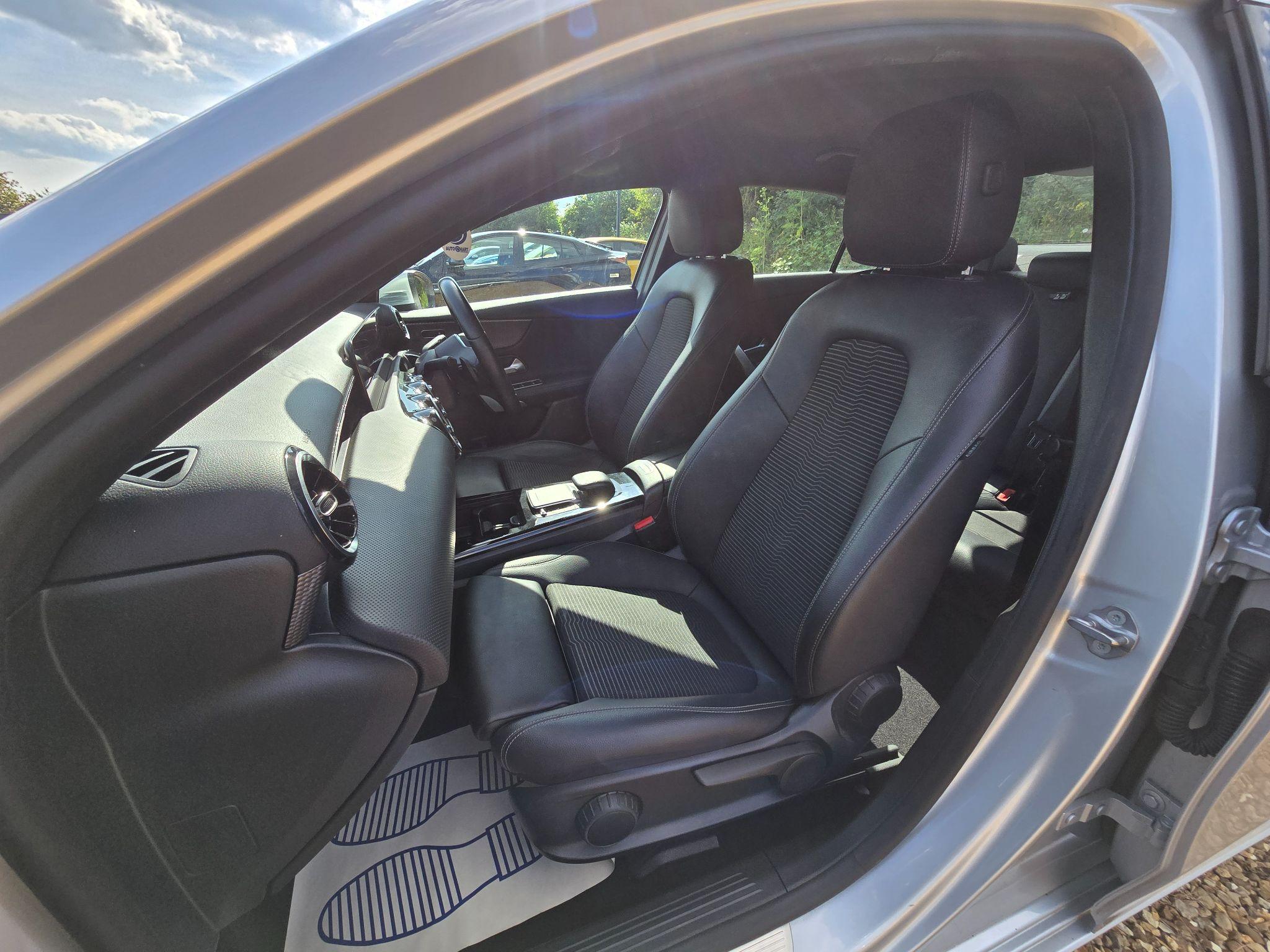 Mercedes-Benz A Class 1.3 A200 Sport (Executive) 7G-DCT Euro 6 (s/s) 4dr 4dr Automatic 2021
