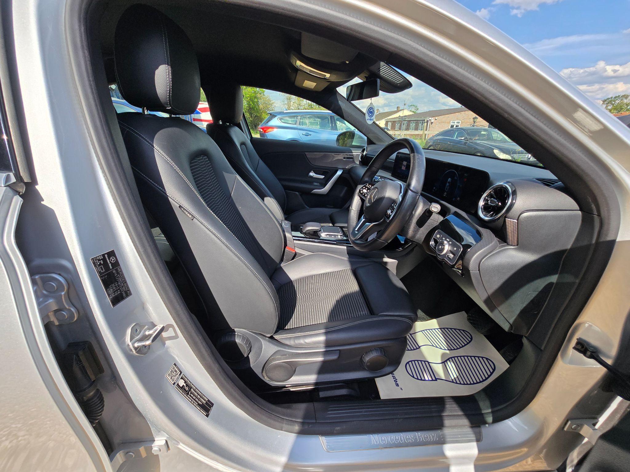 Mercedes-Benz A Class 1.3 A200 Sport (Executive) 7G-DCT Euro 6 (s/s) 4dr 4dr Automatic 2021