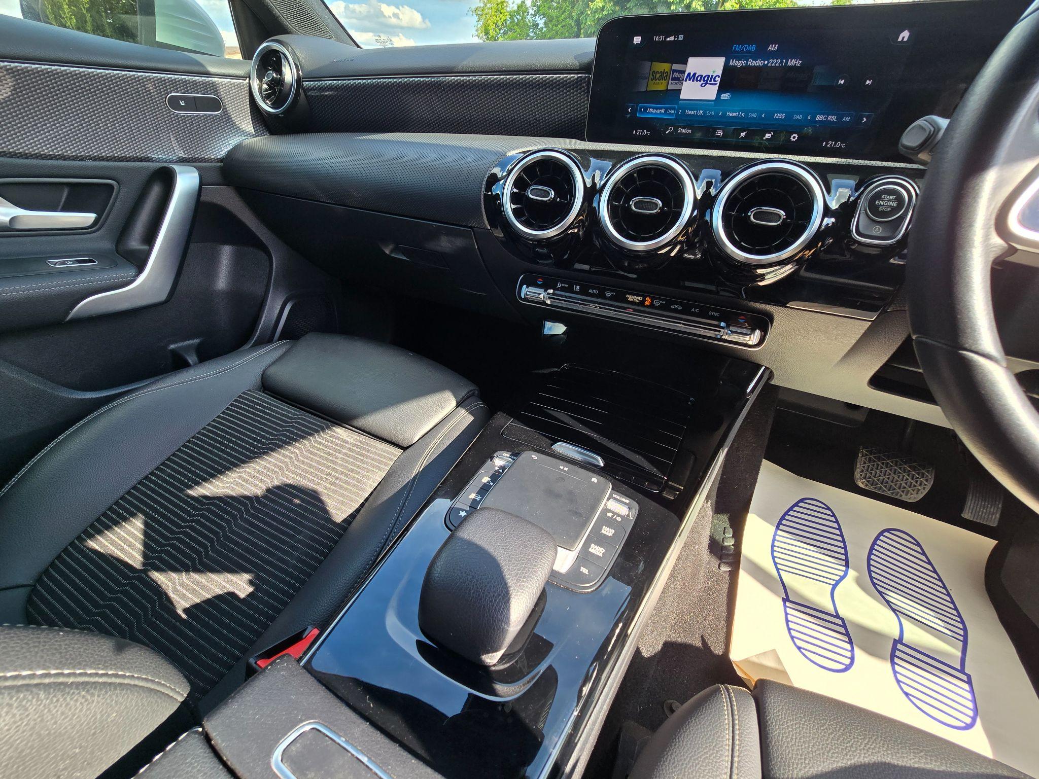 Mercedes-Benz A Class 1.3 A200 Sport (Executive) 7G-DCT Euro 6 (s/s) 4dr 4dr Automatic 2021
