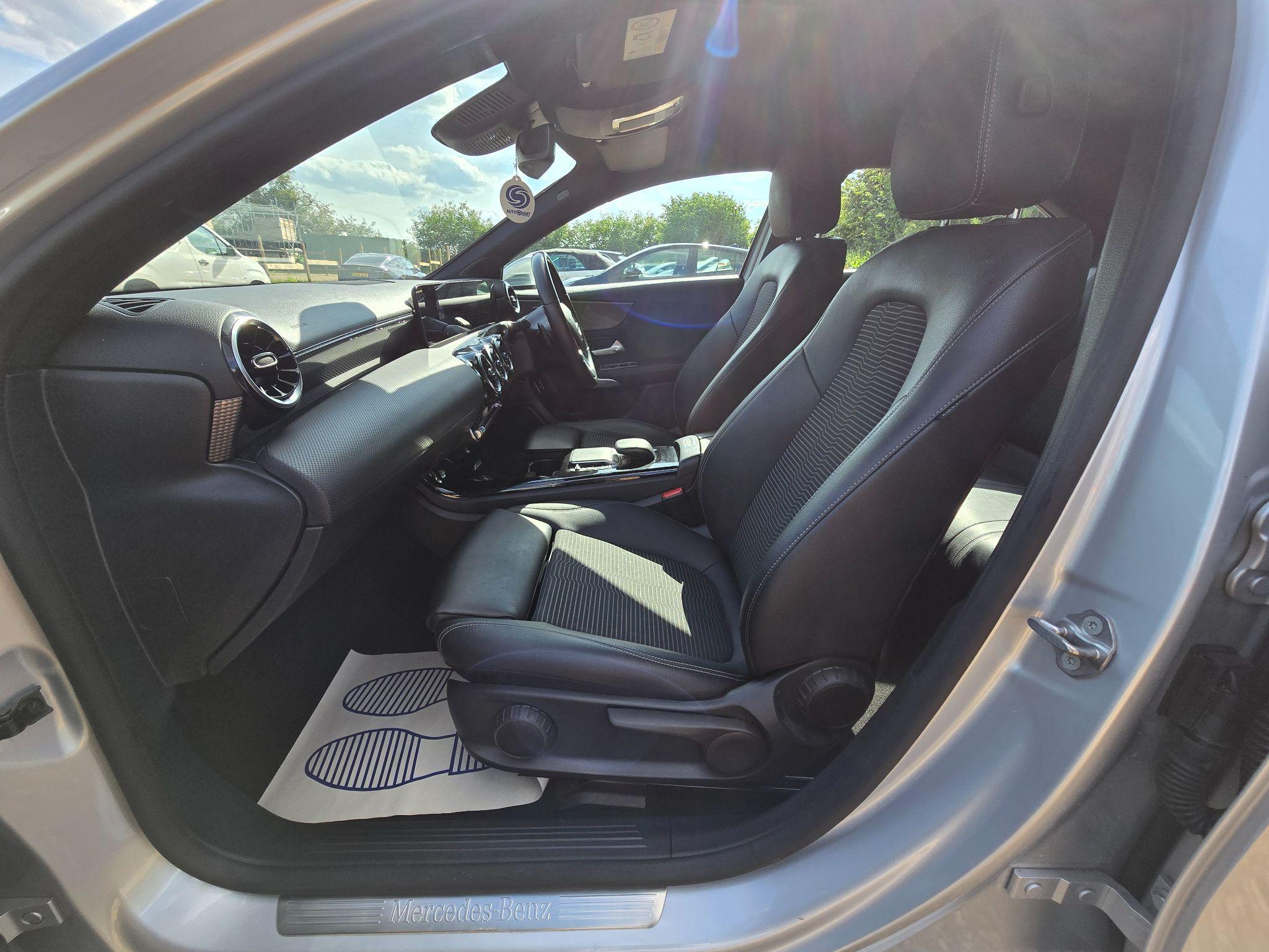 Mercedes-Benz A Class 1.3 A200 Sport (Executive) 7G-DCT Euro 6 (s/s) 4dr 4dr Automatic 2021