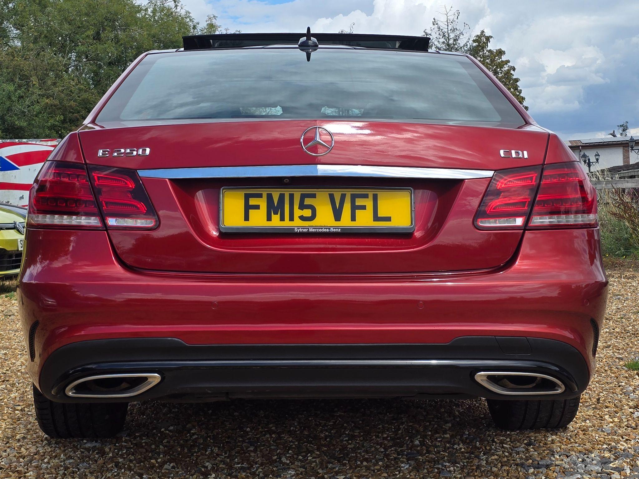Mercedes-Benz E Class 2.1 E250 CDI AMG Night Edition (Premium) G-Tronic+ Euro 5 (s/s) 4dr 4dr Automatic 2015