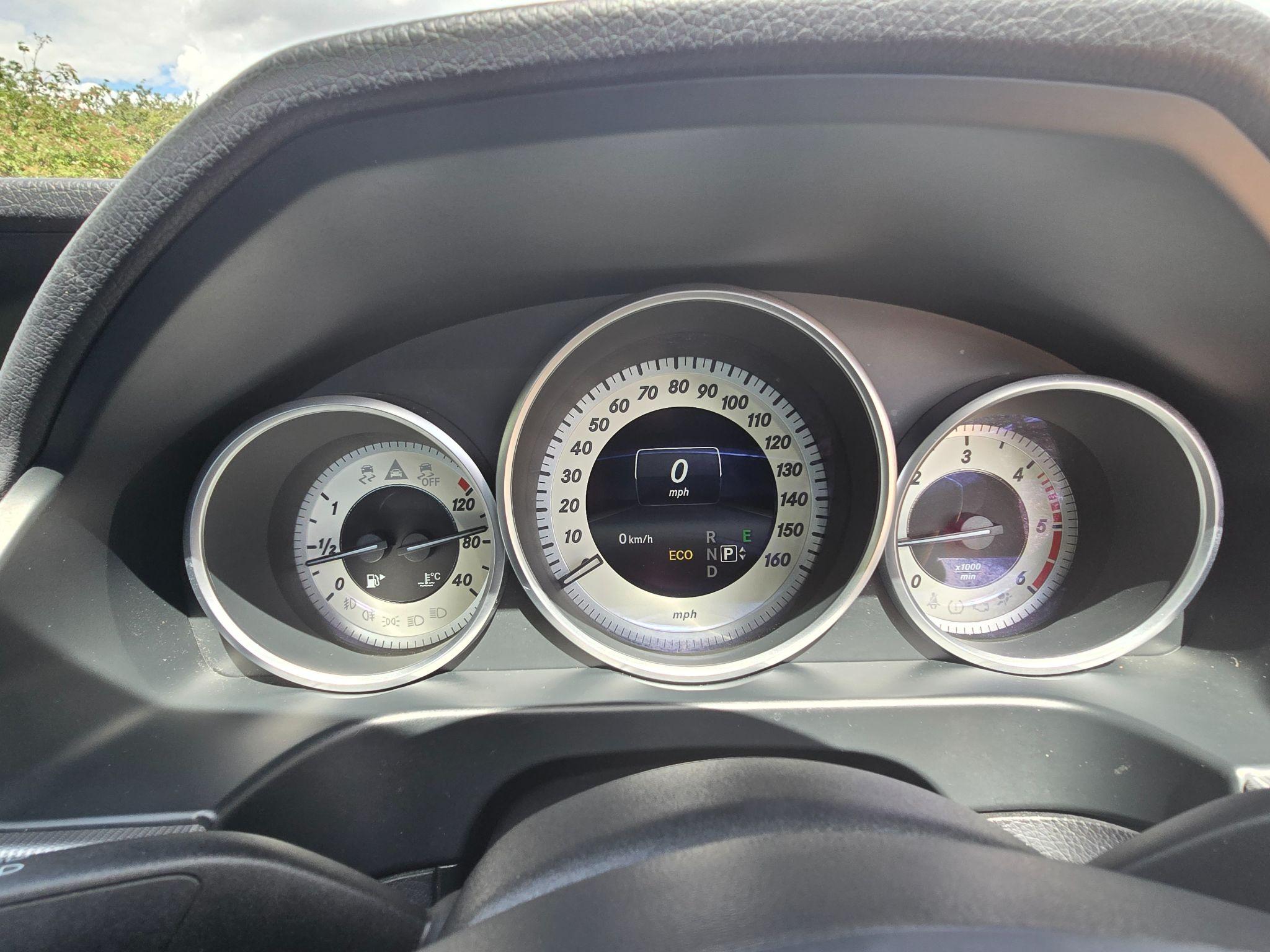 Mercedes-Benz E Class 2.1 E250 CDI AMG Night Edition (Premium) G-Tronic+ Euro 5 (s/s) 4dr 4dr Automatic 2015