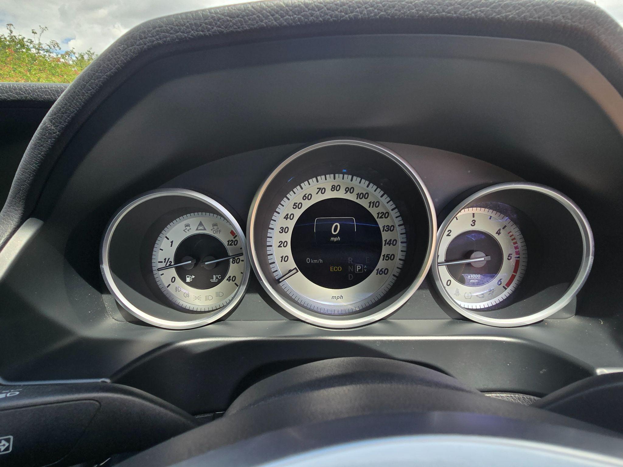 Mercedes-Benz E Class 2.1 E250 CDI AMG Night Edition (Premium) G-Tronic+ Euro 5 (s/s) 4dr 4dr Automatic 2015