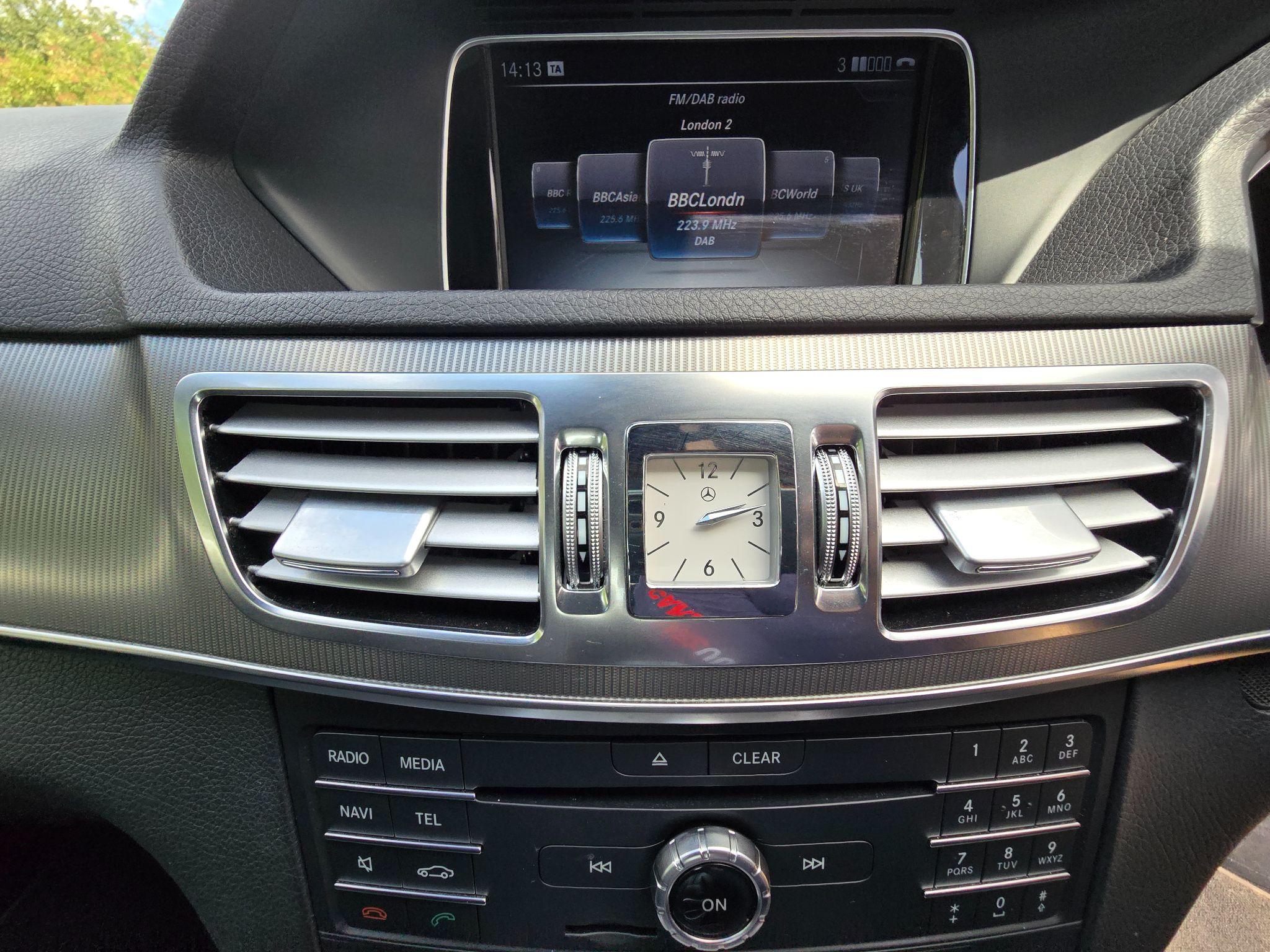 Mercedes-Benz E Class 2.1 E250 CDI AMG Night Edition (Premium) G-Tronic+ Euro 5 (s/s) 4dr 4dr Automatic 2015