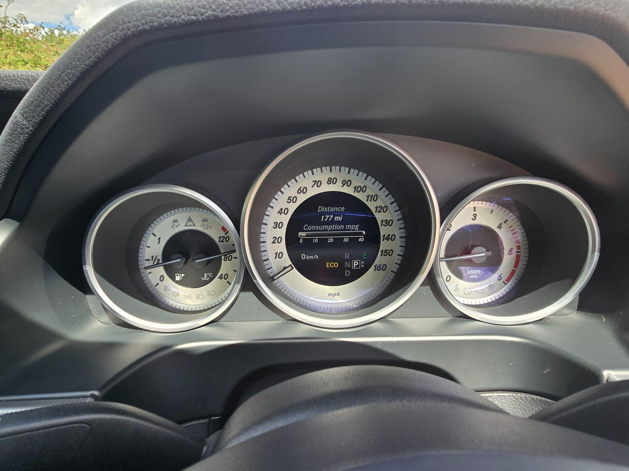 Mercedes-Benz E Class 2.1 E250 CDI AMG Night Edition (Premium) G-Tronic+ Euro 5 (s/s) 4dr 4dr Automatic 2015