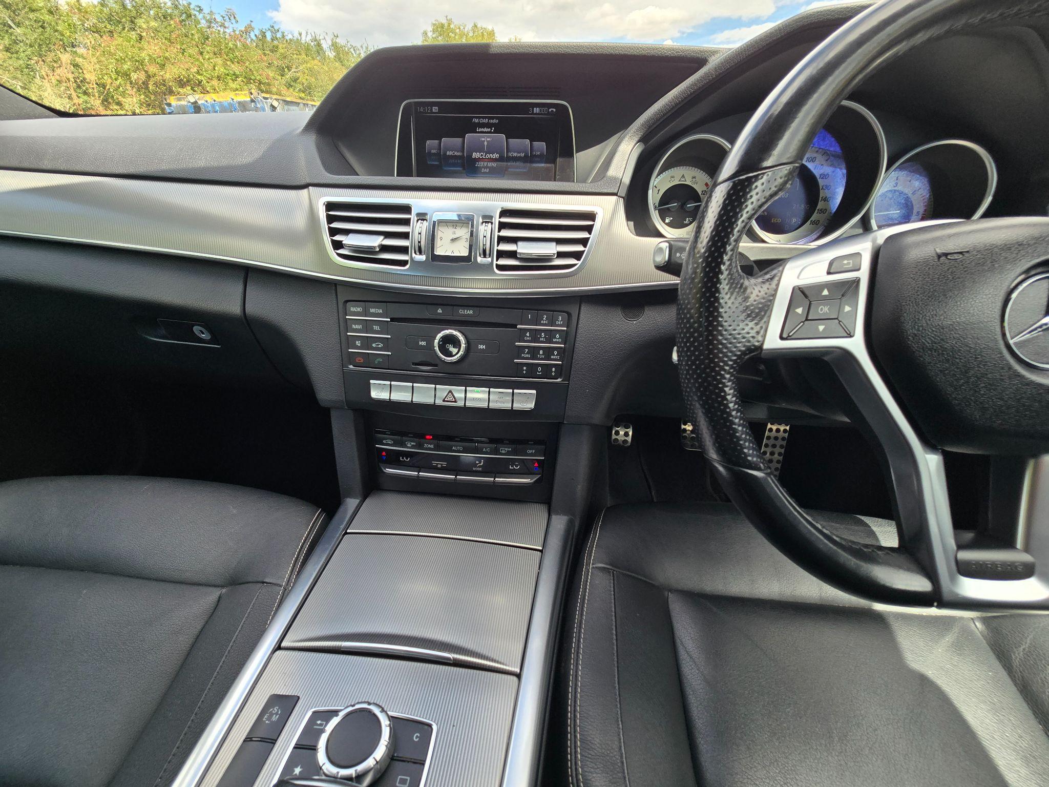 Mercedes-Benz E Class 2.1 E250 CDI AMG Night Edition (Premium) G-Tronic+ Euro 5 (s/s) 4dr 4dr Automatic 2015