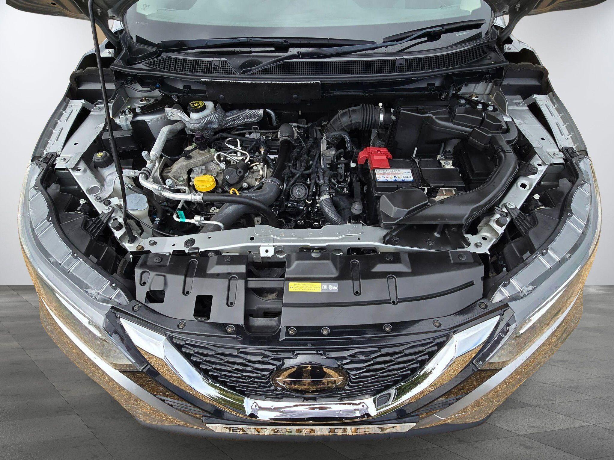 Nissan Qashqai 1.3 DIG-T N-Connecta Euro 6 (s/s) 5dr 5dr Manual 2018