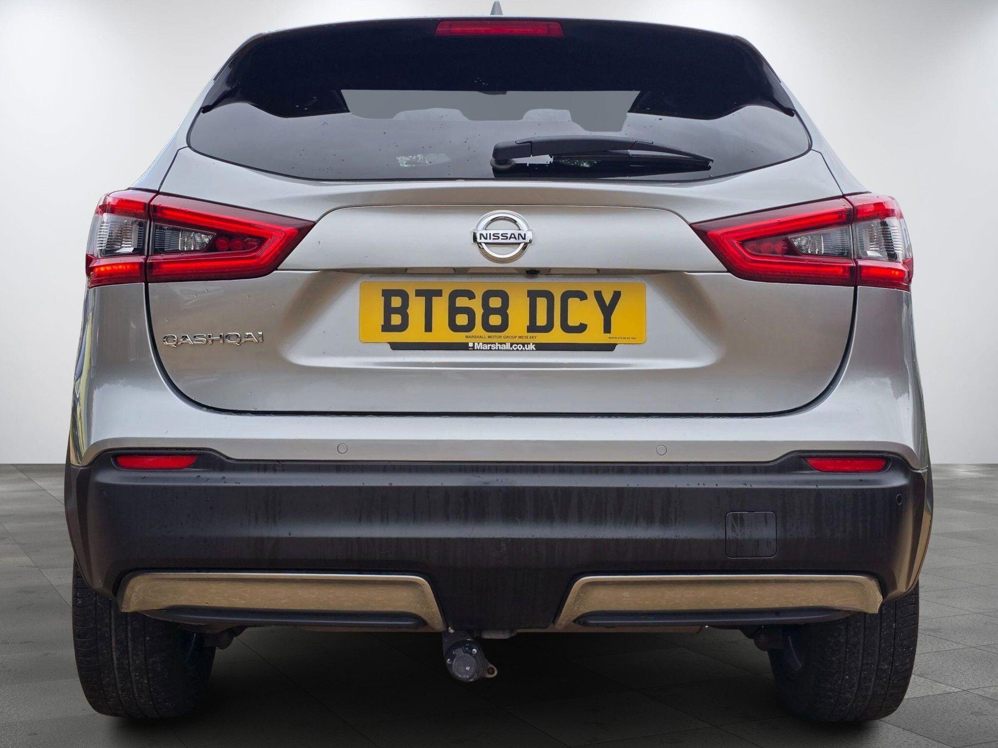Nissan Qashqai 1.3 DIG-T N-Connecta Euro 6 (s/s) 5dr 5dr Manual 2018
