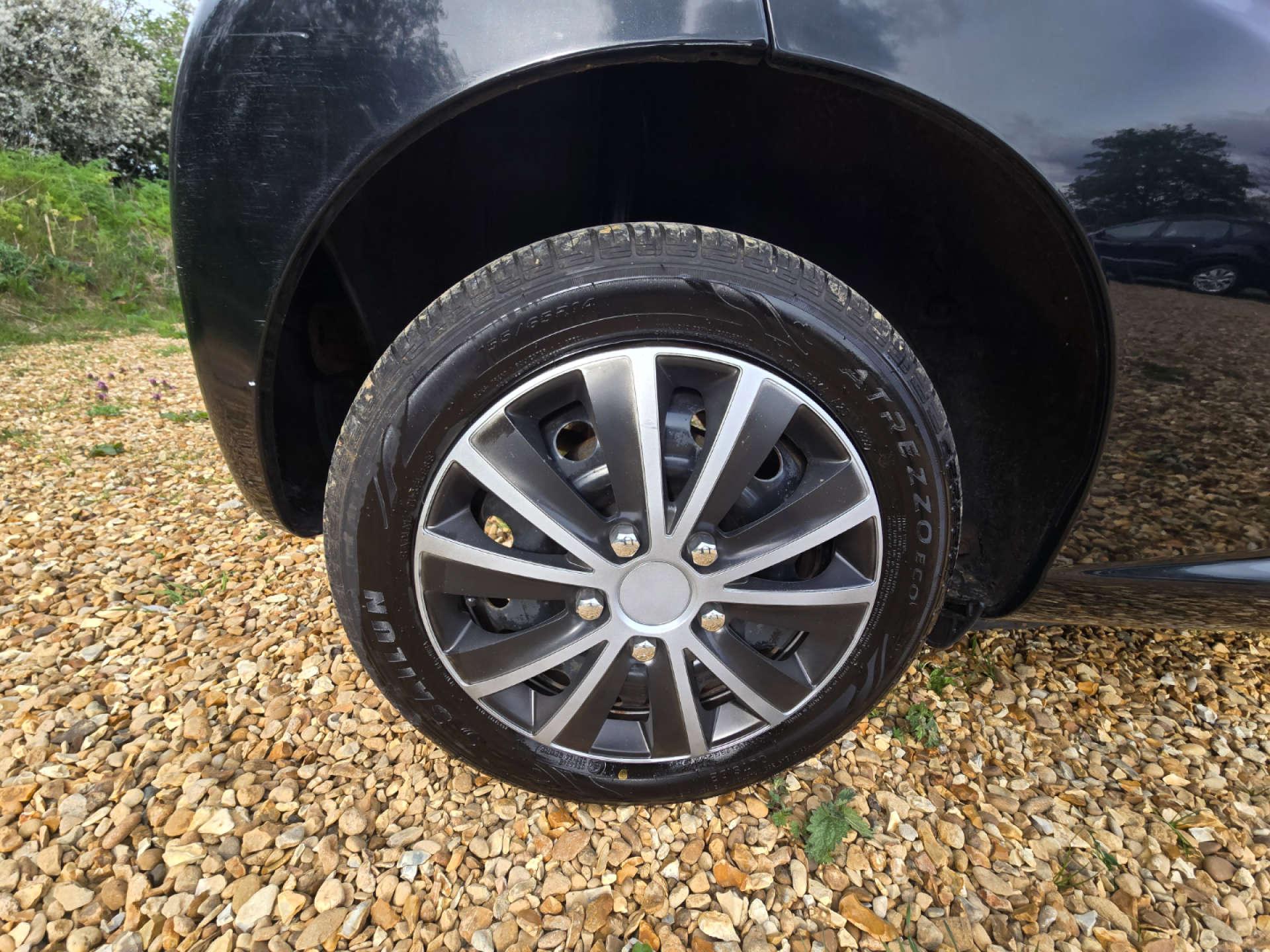 Peugeot 107 1.0 107 Urban Semi-Auto 3dr 3dr Automatic 2011