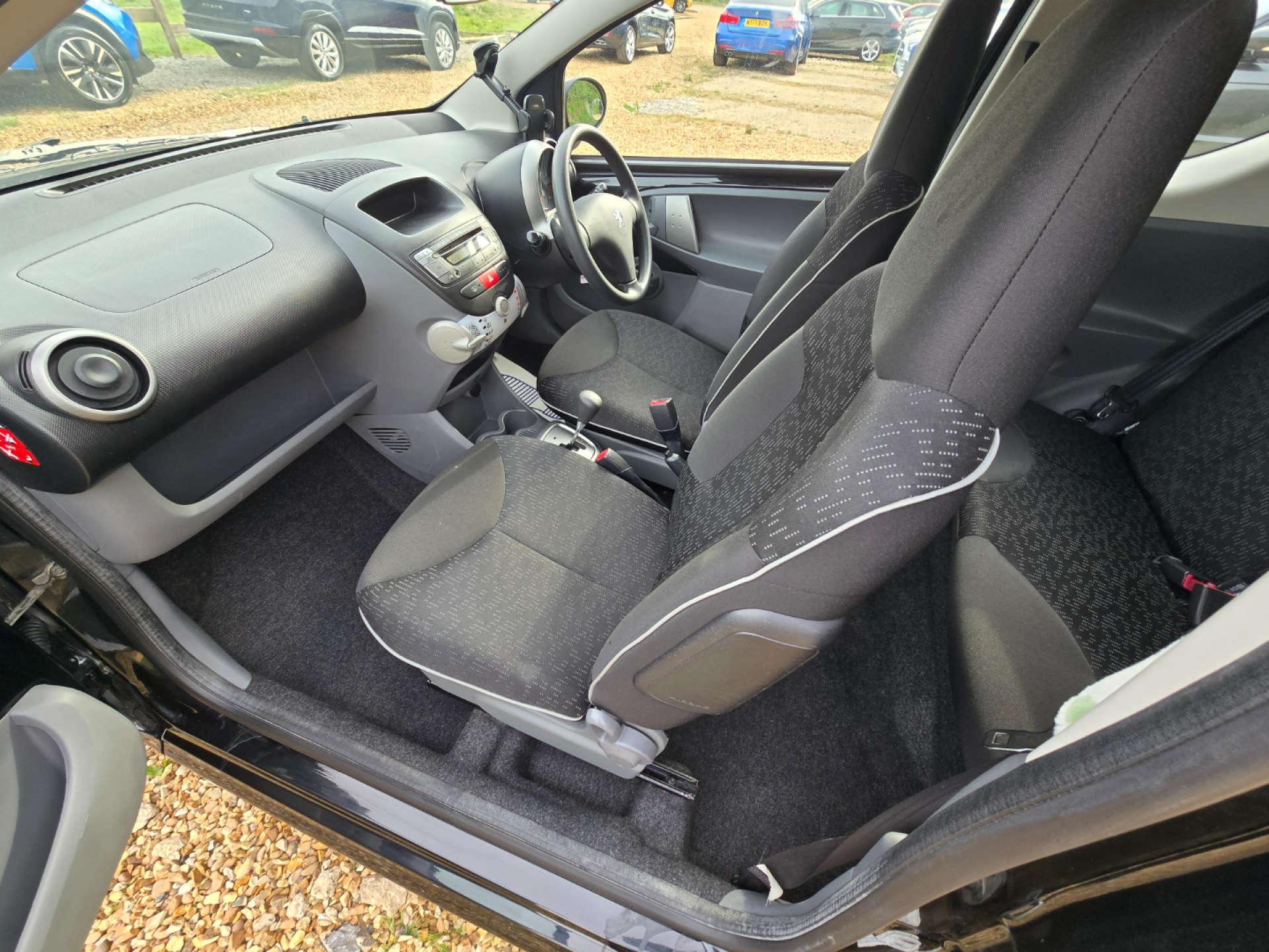 Peugeot 107 1.0 107 Urban Semi-Auto 3dr 3dr Automatic 2011
