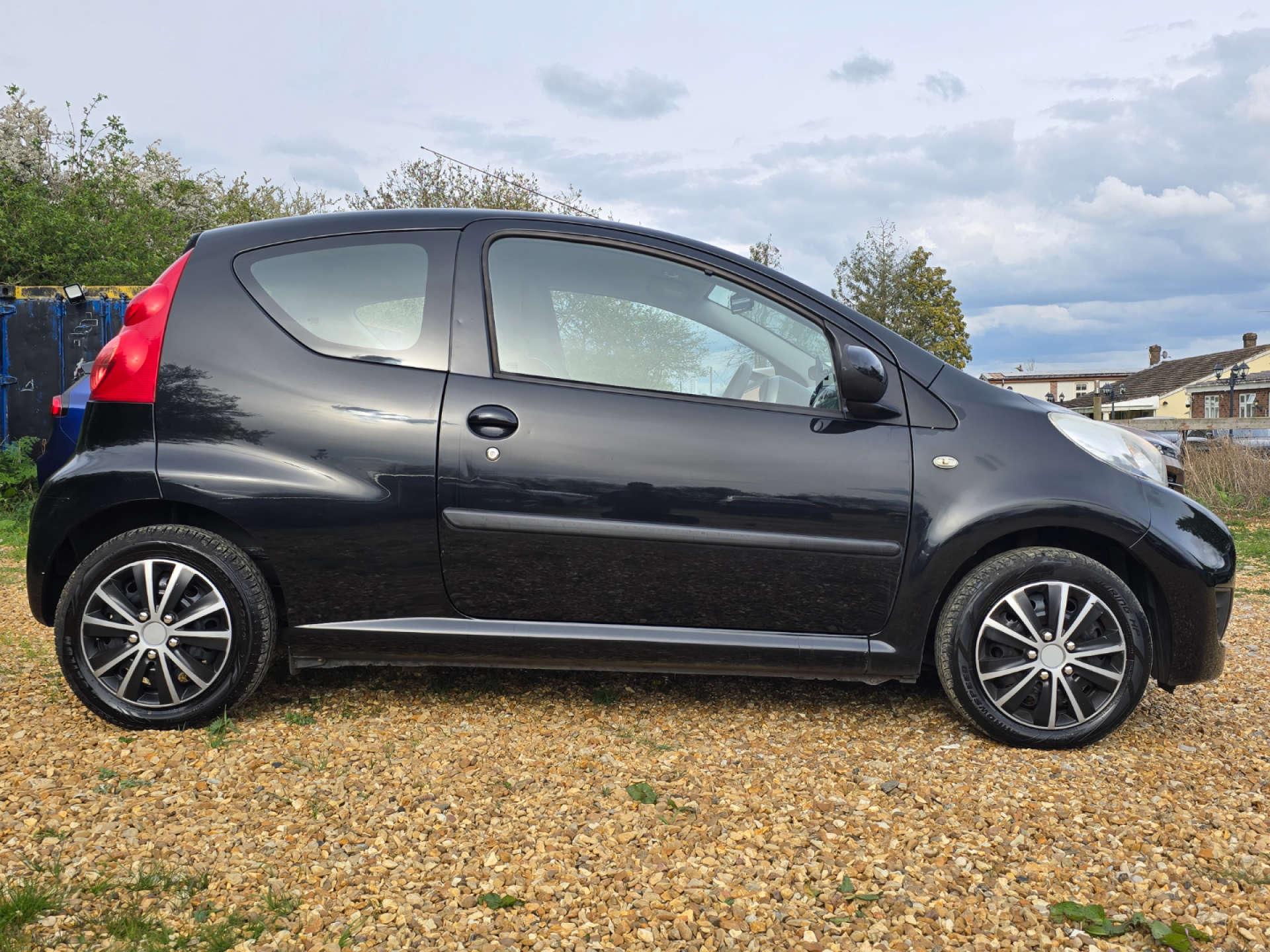 Peugeot 107 1.0 107 Urban Semi-Auto 3dr 3dr Automatic 2011