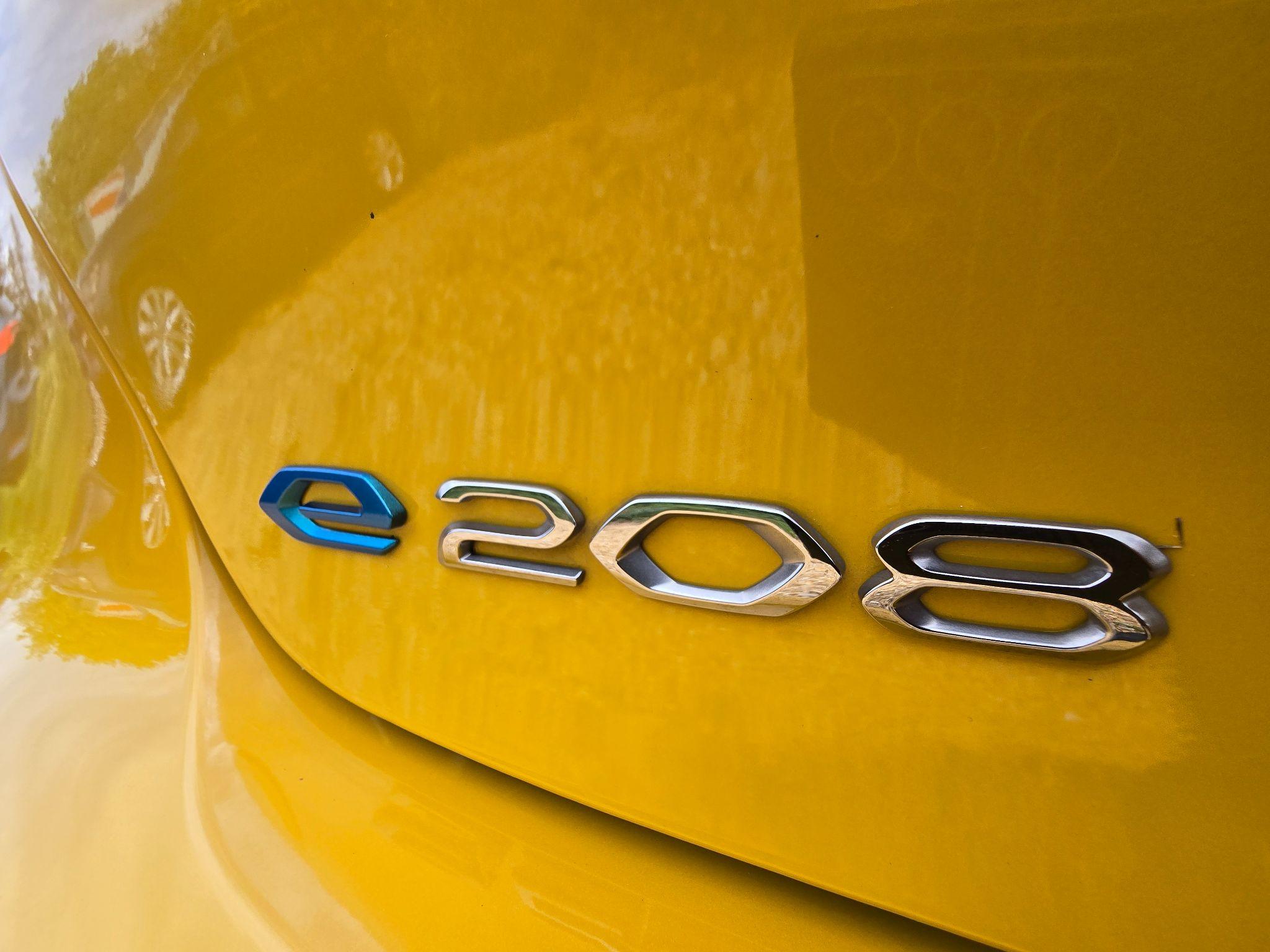 Peugeot E-208 50kWh Active Premium + Auto 5dr (7.4kW Charger) 5dr Automatic 2023