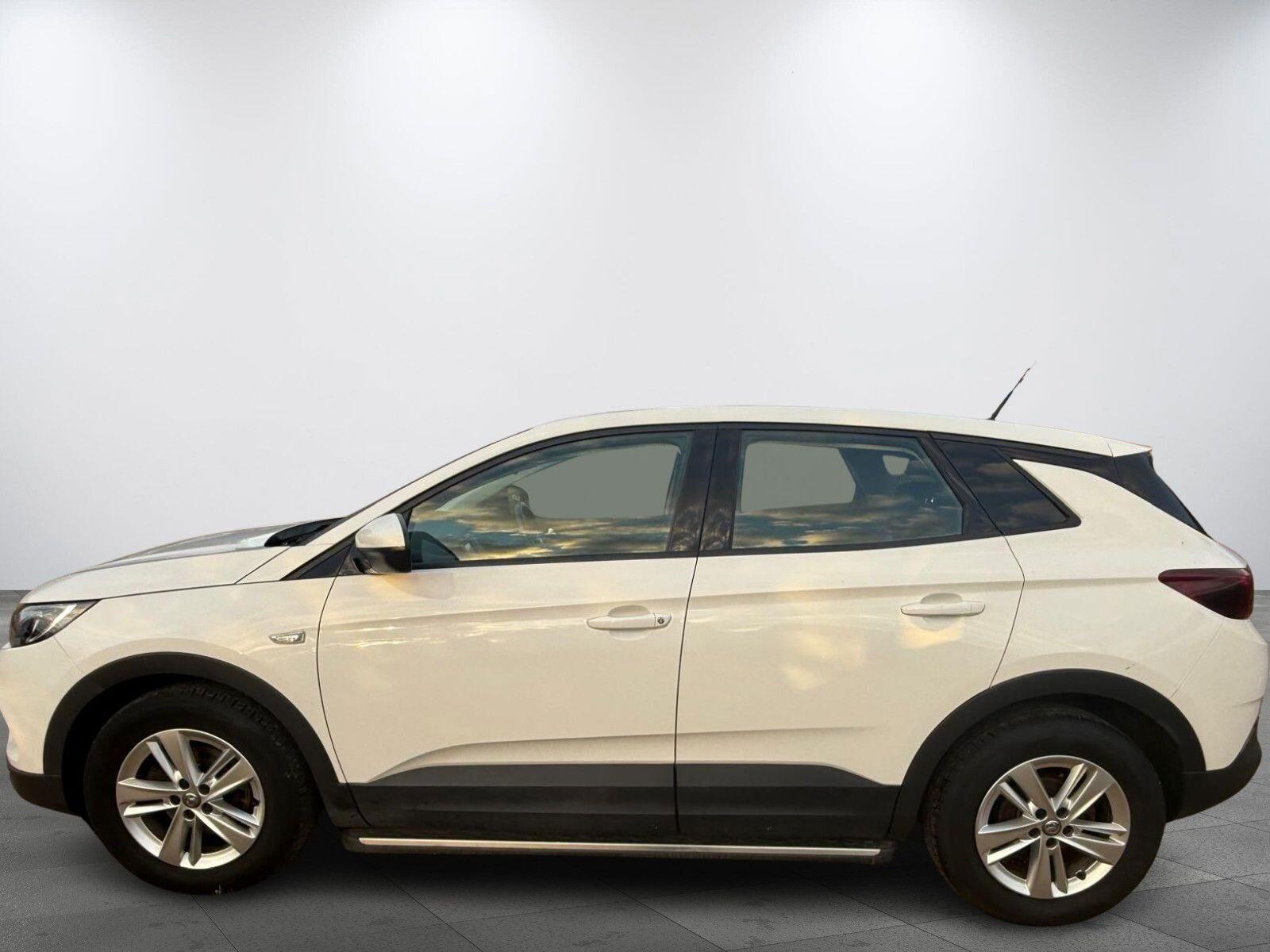 Vauxhall Grandland X 1.2 Turbo SE Euro 6 (s/s) 5dr 5dr Manual 2019