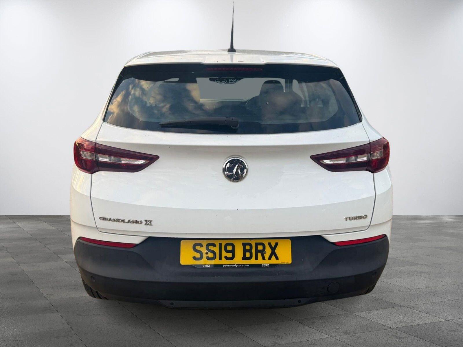 Vauxhall Grandland X 1.2 Turbo SE Euro 6 (s/s) 5dr 5dr Manual 2019