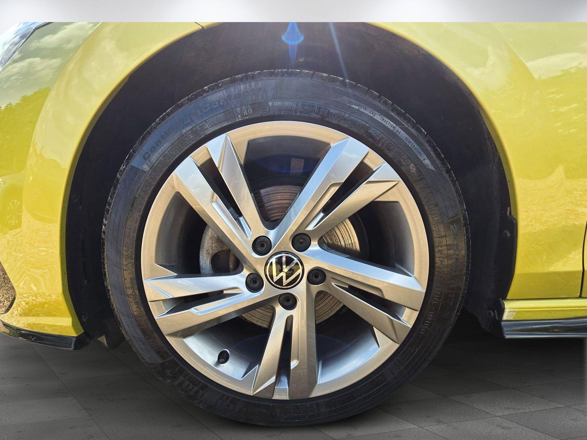 Volkswagen Golf 1.5 TSI R-Line Euro 6 (s/s) 5dr 5dr Manual 2021