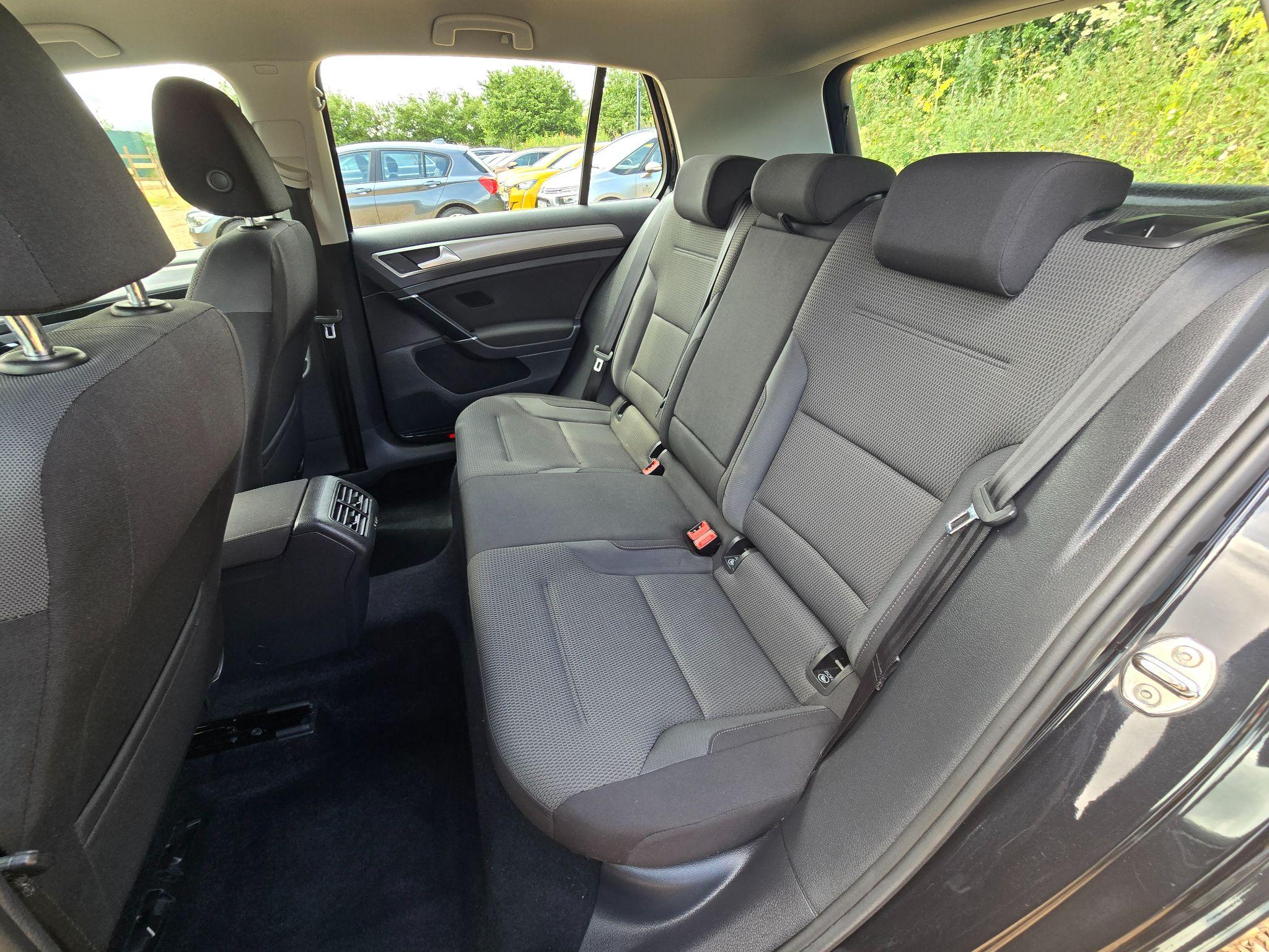 Volkswagen Golf 1.6 TDI BlueMotion Tech Match Edition Euro 6 (s/s) 5dr 5dr Manual 2017