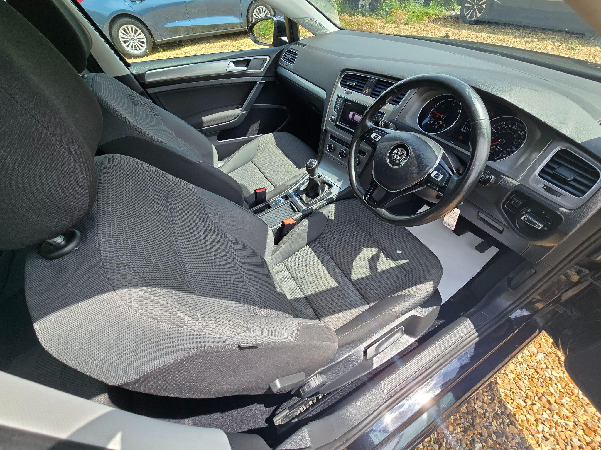Volkswagen Golf 1.6 TDI BlueMotion Tech Match Edition Euro 6 (s/s) 5dr 5dr Manual 2017