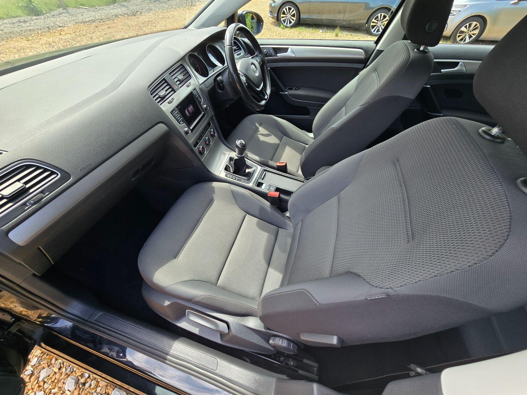 Volkswagen Golf 1.6 TDI BlueMotion Tech Match Edition Euro 6 (s/s) 5dr 5dr Manual 2017