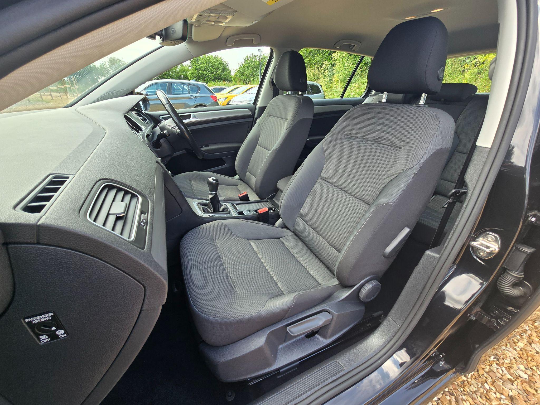 Volkswagen Golf 1.6 TDI BlueMotion Tech Match Edition Euro 6 (s/s) 5dr 5dr Manual 2017