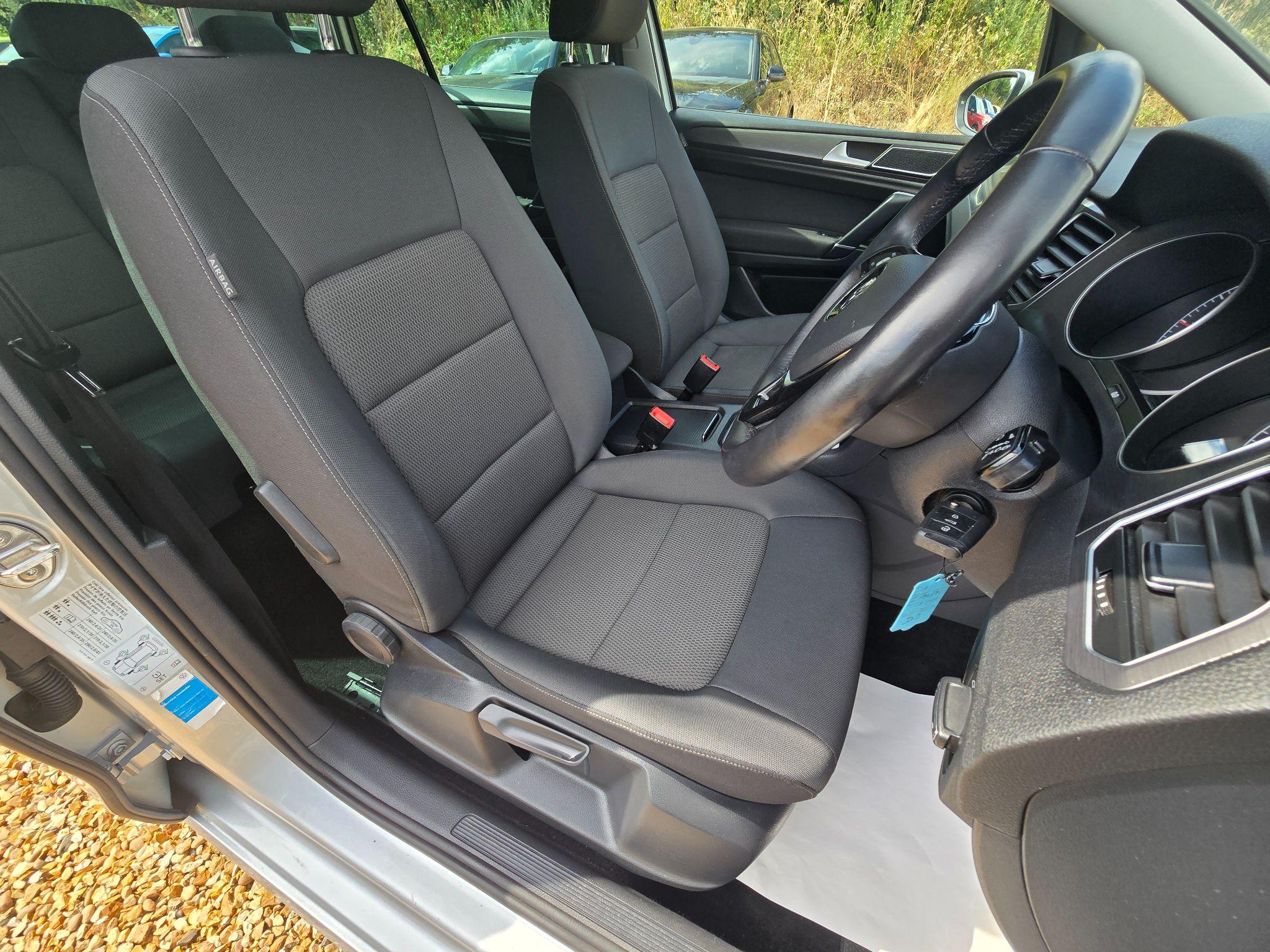 Volkswagen Golf SV 1.5 TSI EVO Match DSG Euro 6 (s/s) 5dr 5dr Automatic 2019