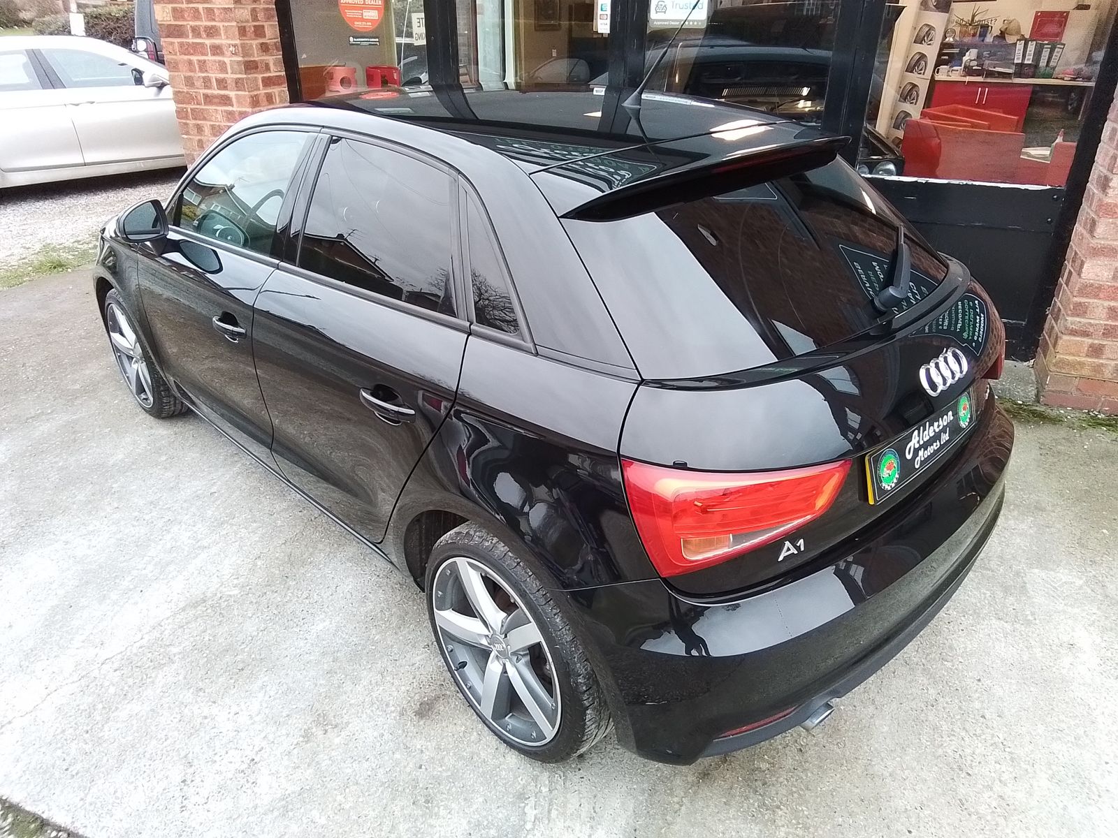 Audi A1 1.6L Sportback TDI Sport Hatchback 5dr Diesel Manual Euro 6 (114 bhp) 5dr Manual 2025