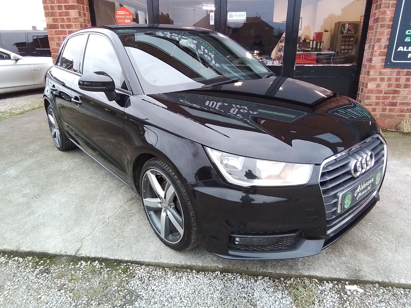 Audi A1 1.6L Sportback TDI Sport Hatchback 5dr Diesel Manual Euro 6 (114 bhp) 5dr Manual 2025