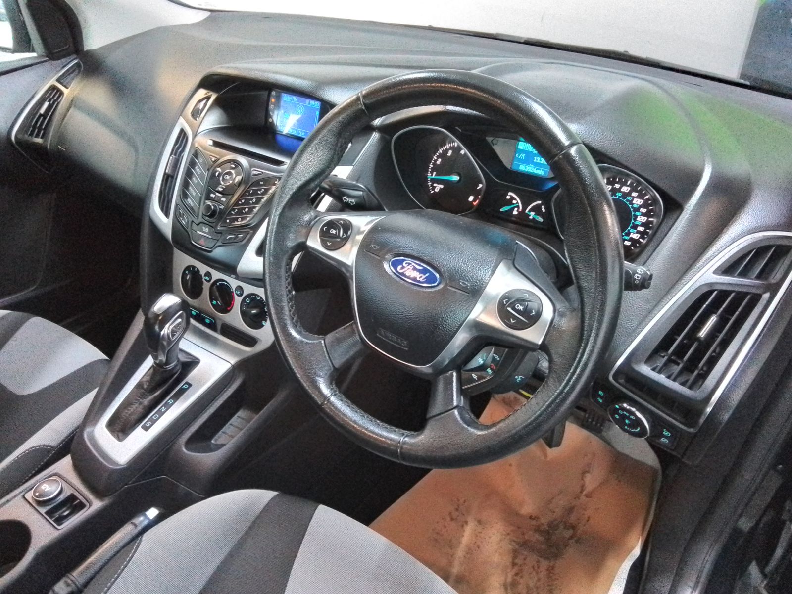 Ford Focus 1.6L Zetec Auto Estate 5dr Petrol Automatic Euro 5 (123 bhp) 5dr Automatic 2025