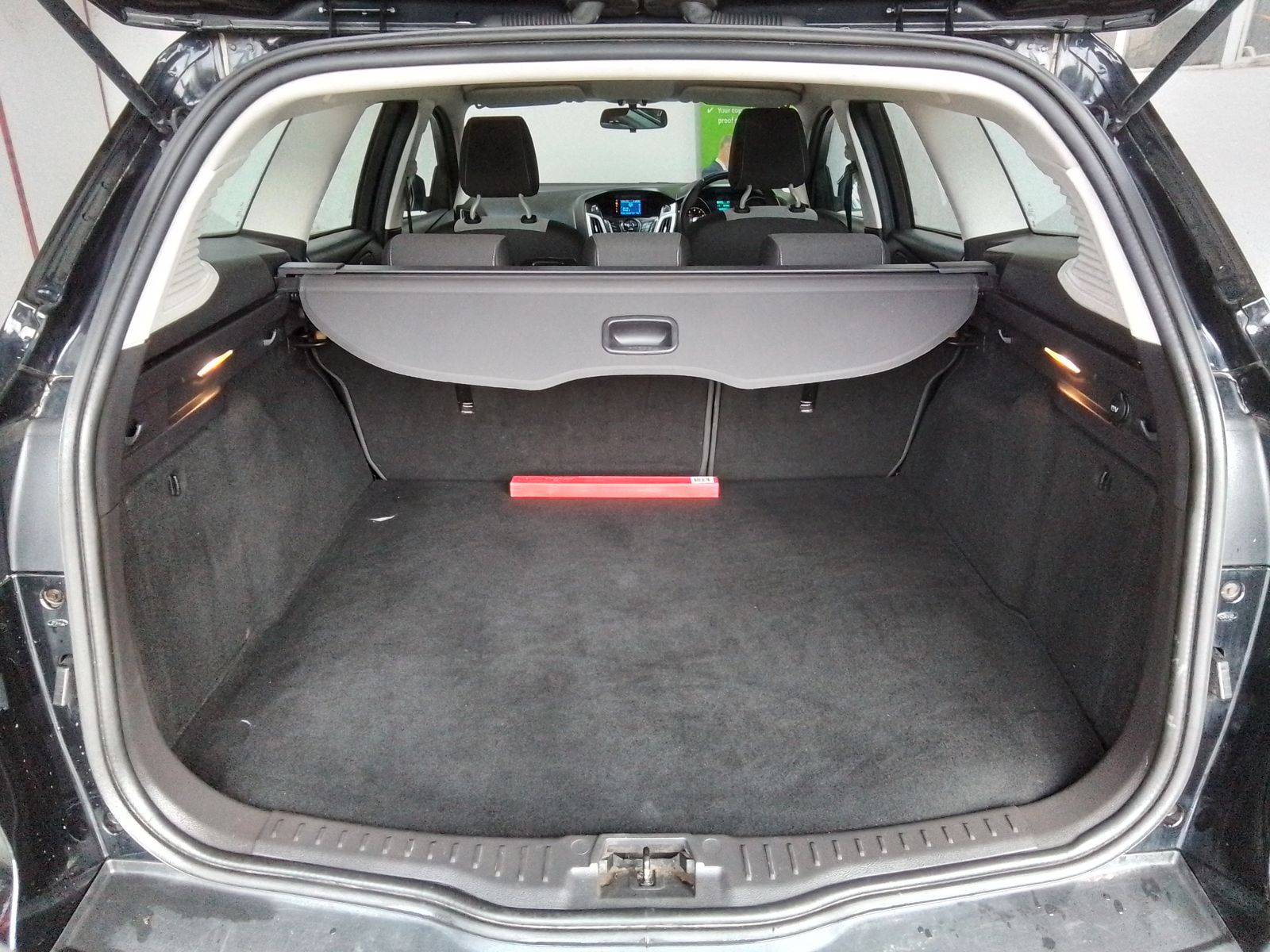 Ford Focus 1.6L Zetec Auto Estate 5dr Petrol Automatic Euro 5 (123 bhp) 5dr Automatic 2025