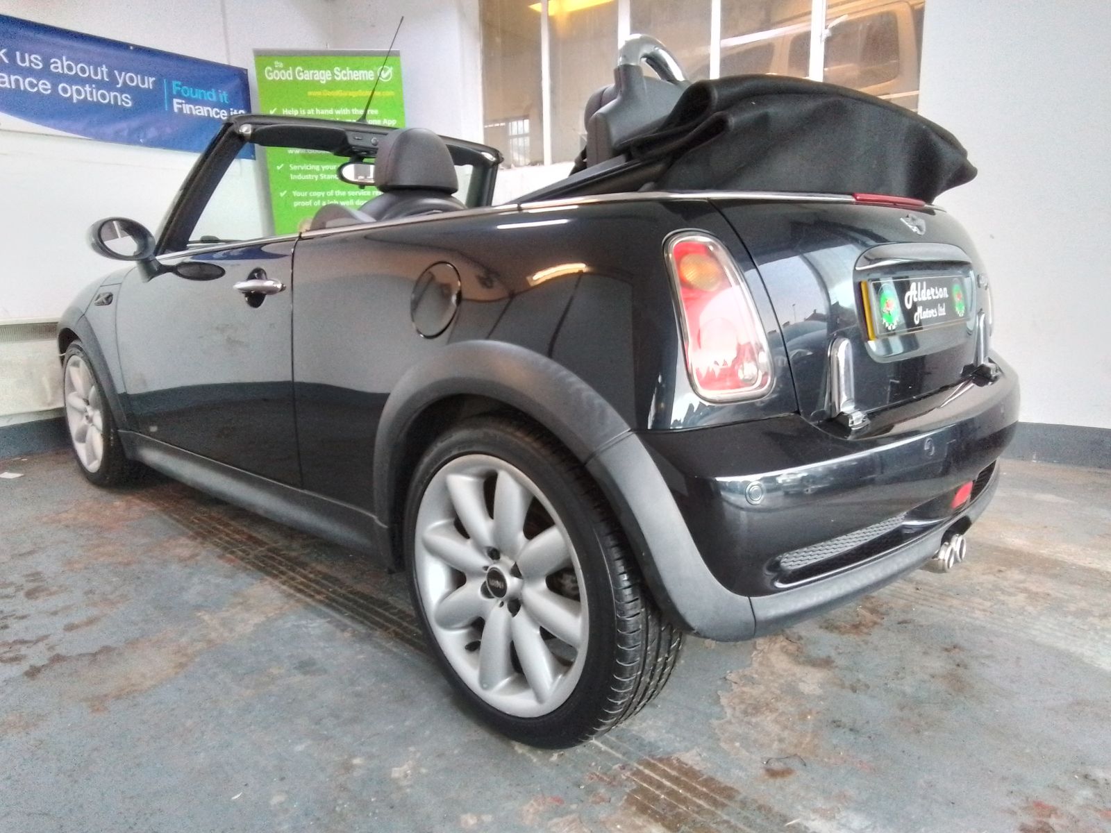 MINI Convertible 1.6L Cooper S Convertible 2dr Petrol Manual Euro 4 (168 bhp) 2dr Manual 2025
