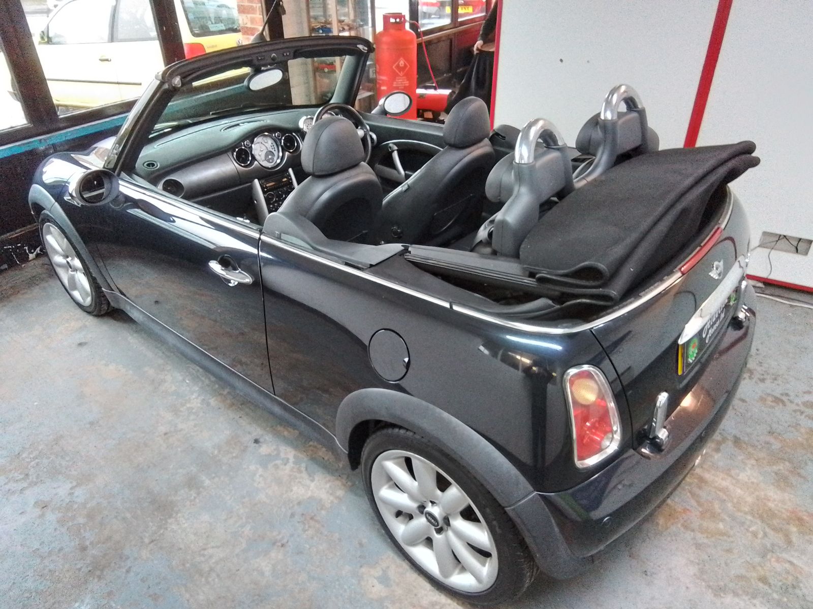 MINI Convertible 1.6L Cooper S Convertible 2dr Petrol Manual Euro 4 (168 bhp) 2dr Manual 2025