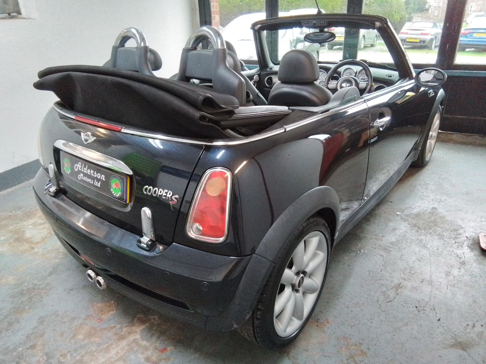 MINI Convertible 1.6L Cooper S Convertible 2dr Petrol Manual Euro 4 (168 bhp) 2dr Manual 2025