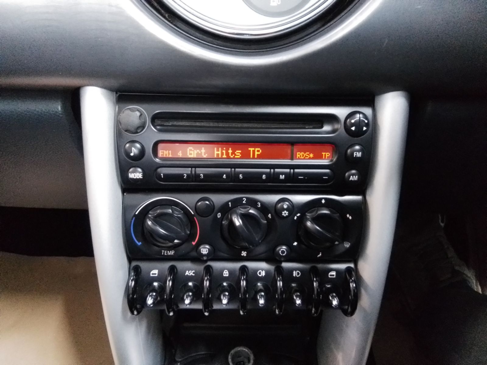 MINI Convertible 1.6L Cooper S Convertible 2dr Petrol Manual Euro 4 (168 bhp) 2dr Manual 2025