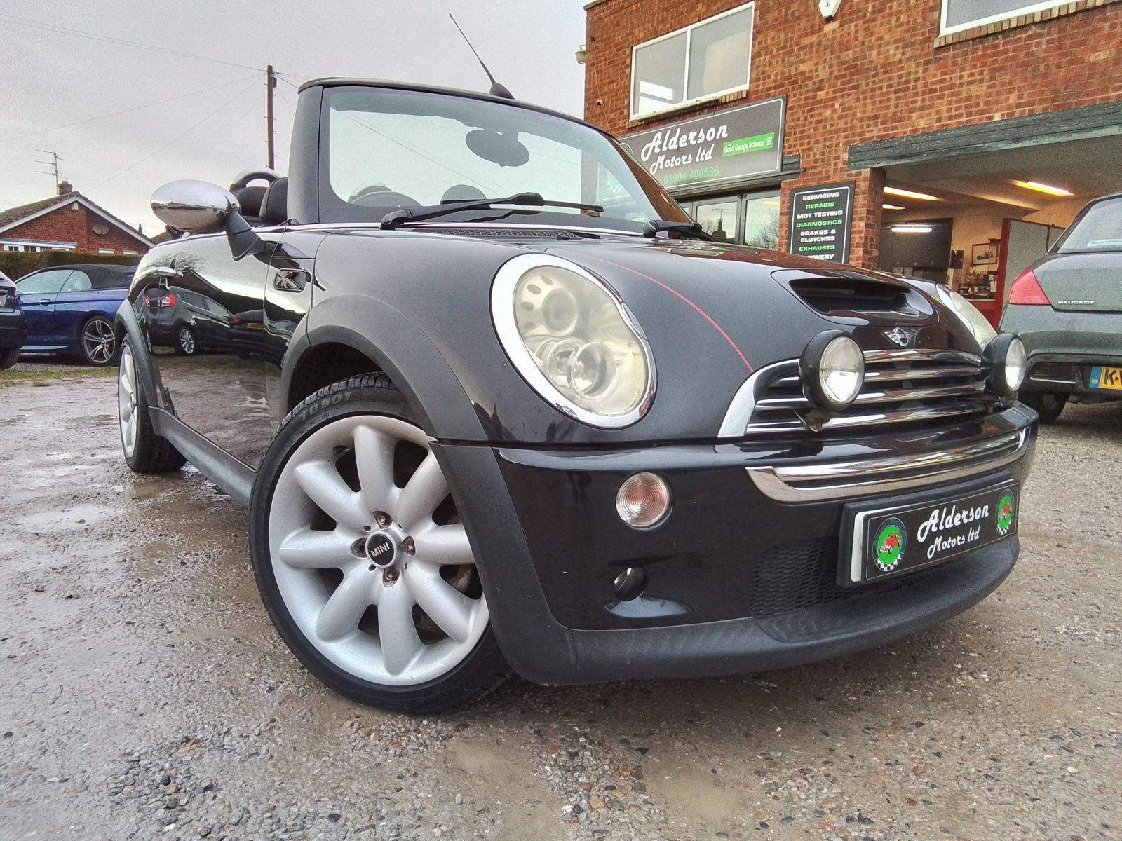 MINI Convertible 1.6L Cooper S Convertible 2dr Petrol Manual Euro 4 (168 bhp) 2dr Manual 2025