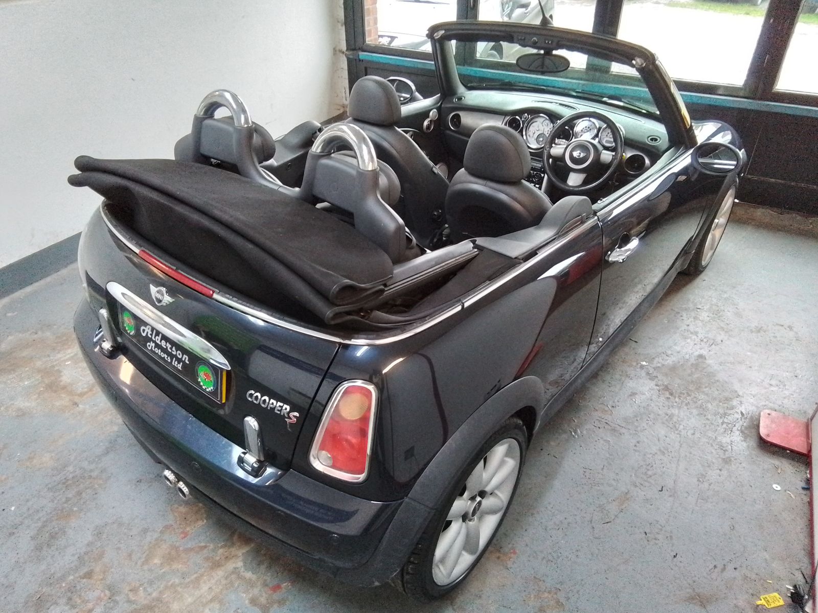 MINI Convertible 1.6L Cooper S Convertible 2dr Petrol Manual Euro 4 (168 bhp) 2dr Manual 2025