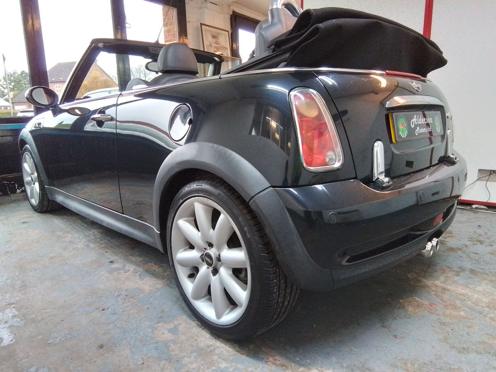 MINI Convertible 1.6L Cooper S Convertible 2dr Petrol Manual Euro 4 (168 bhp) 2dr Manual 2025