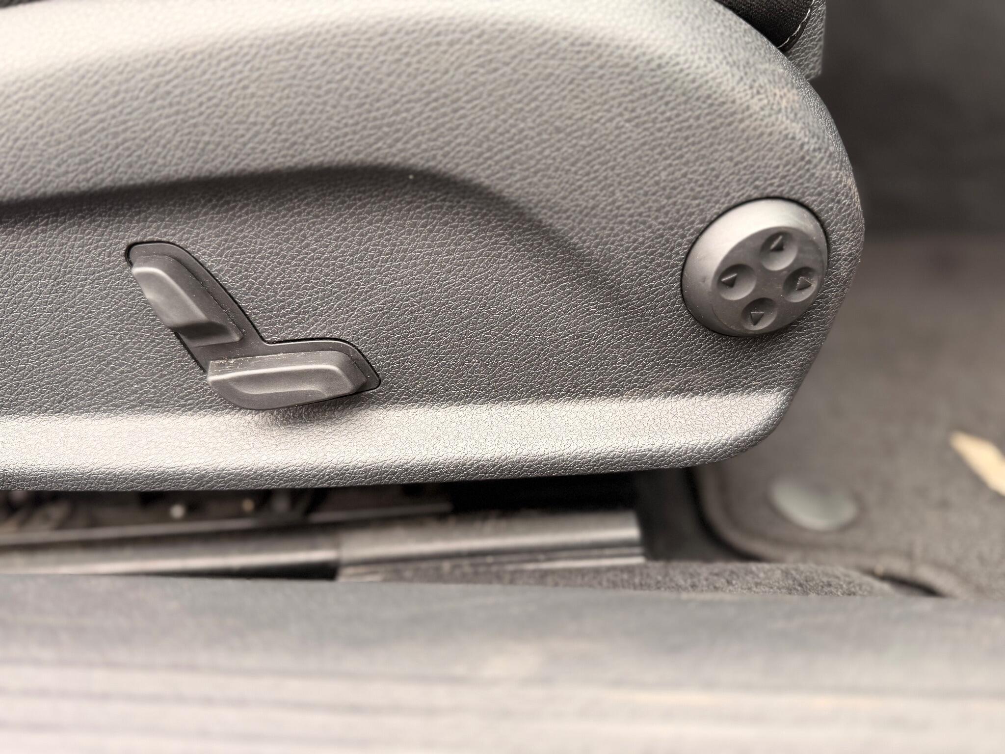 Mercedes-Benz E Class 2.0 E220d AMG Line G-Tronic+ Euro 6 (s/s) 2dr 2dr Automatic 2025