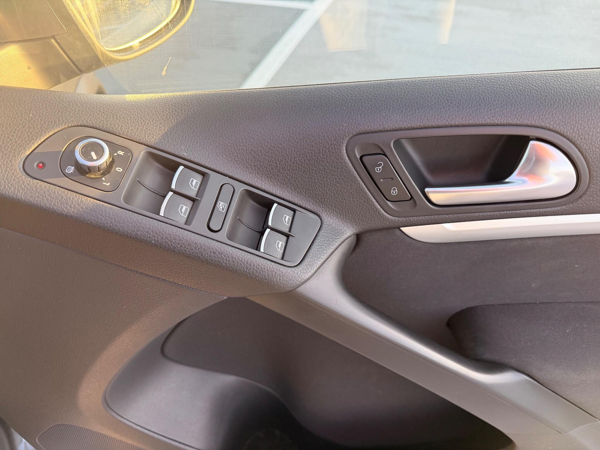 Volkswagen Tiguan 2.0 TDI BlueMotion Tech R-Line DSG 4WD Euro 5 (s/s) 5dr 5dr Automatic 2026