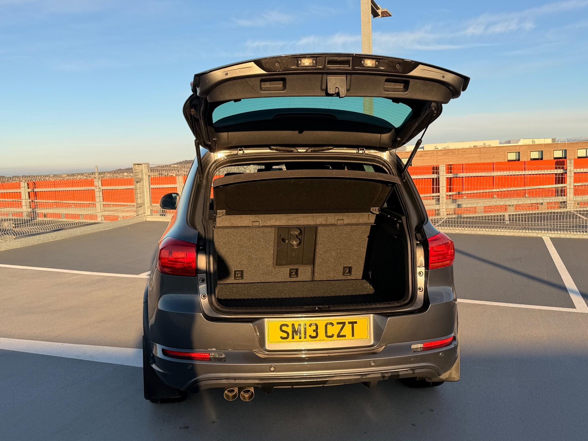 Volkswagen Tiguan 2.0 TDI BlueMotion Tech R-Line DSG 4WD Euro 5 (s/s) 5dr 5dr Automatic 2026