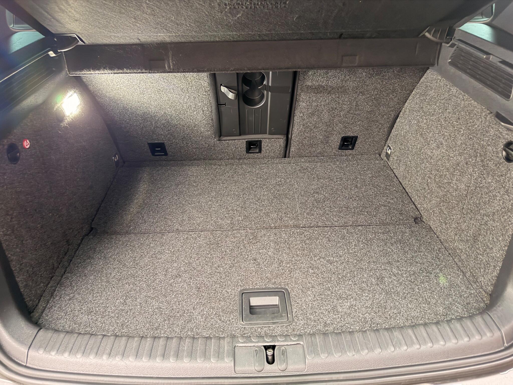 Volkswagen Tiguan 2.0 TDI BlueMotion Tech R-Line DSG 4WD Euro 5 (s/s) 5dr 5dr Automatic 2026