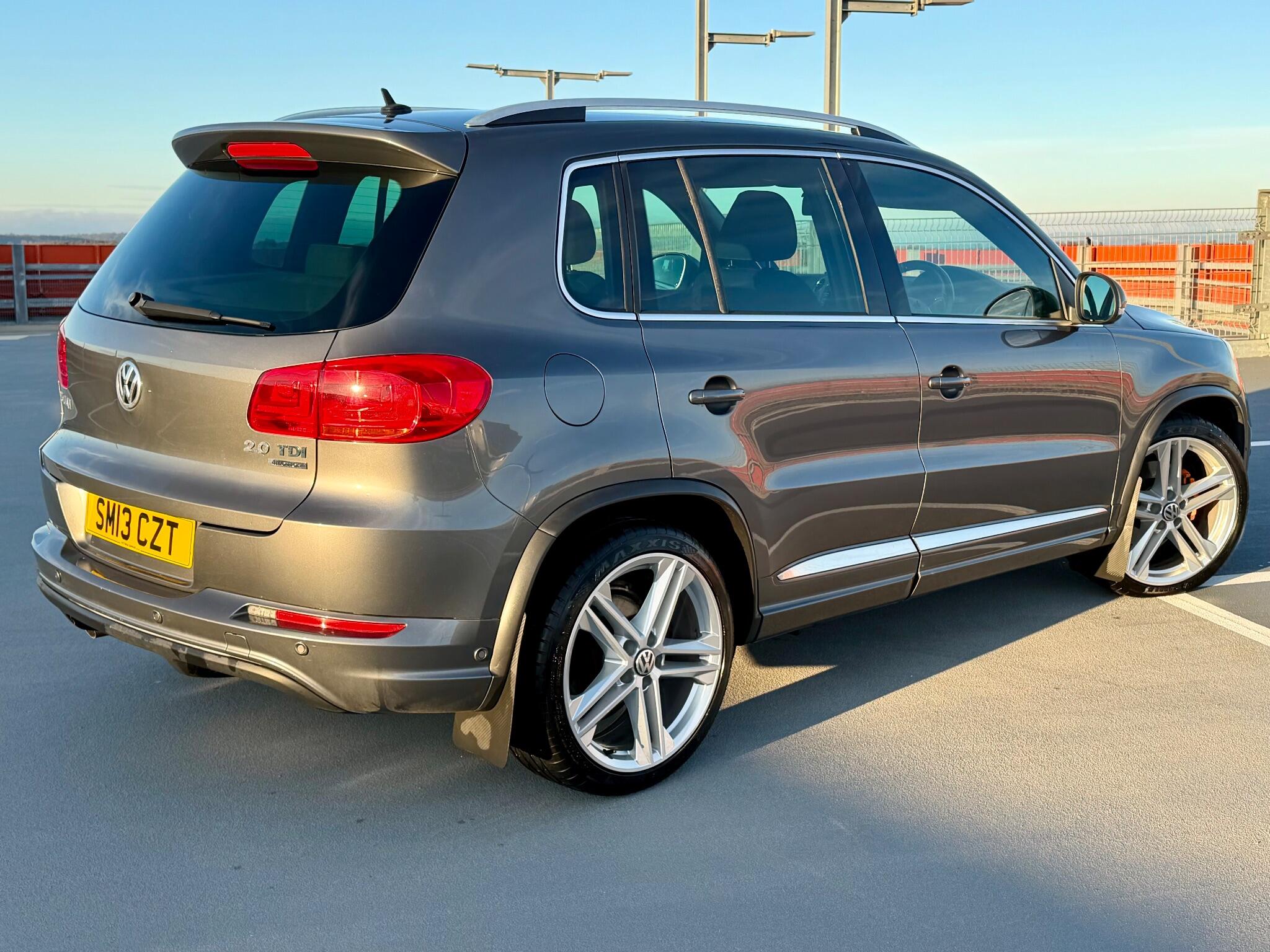 Volkswagen Tiguan 2.0 TDI BlueMotion Tech R-Line DSG 4WD Euro 5 (s/s) 5dr 5dr Automatic 2026