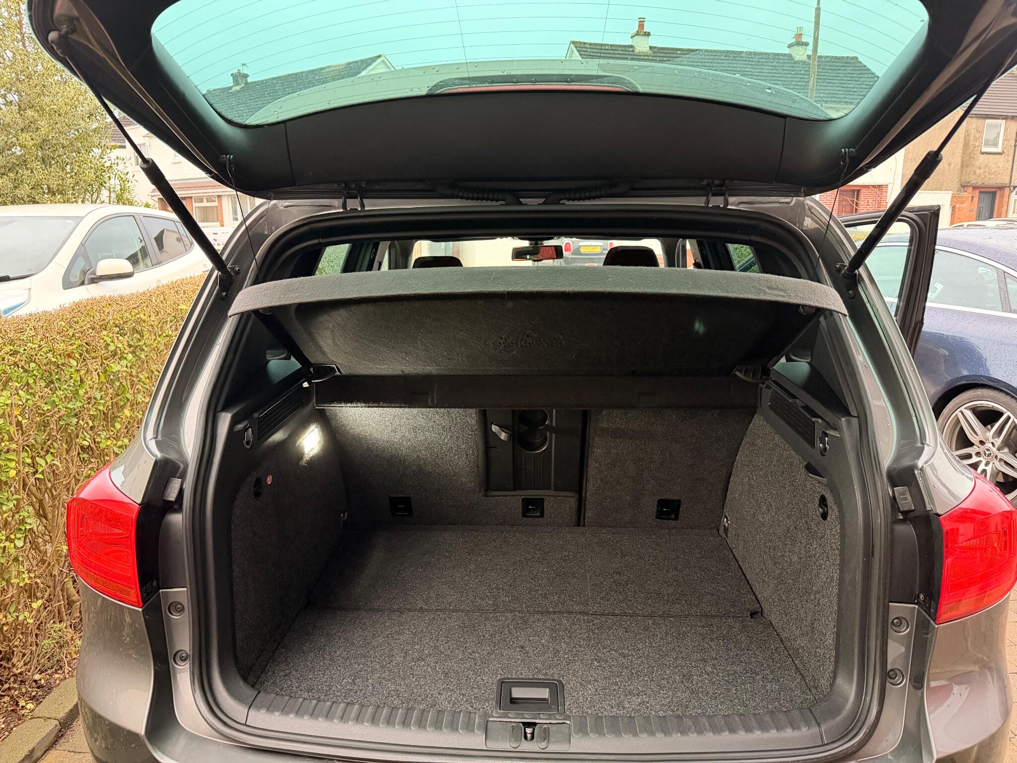 Volkswagen Tiguan 2.0 TDI BlueMotion Tech R-Line DSG 4WD Euro 5 (s/s) 5dr 5dr Automatic 2026