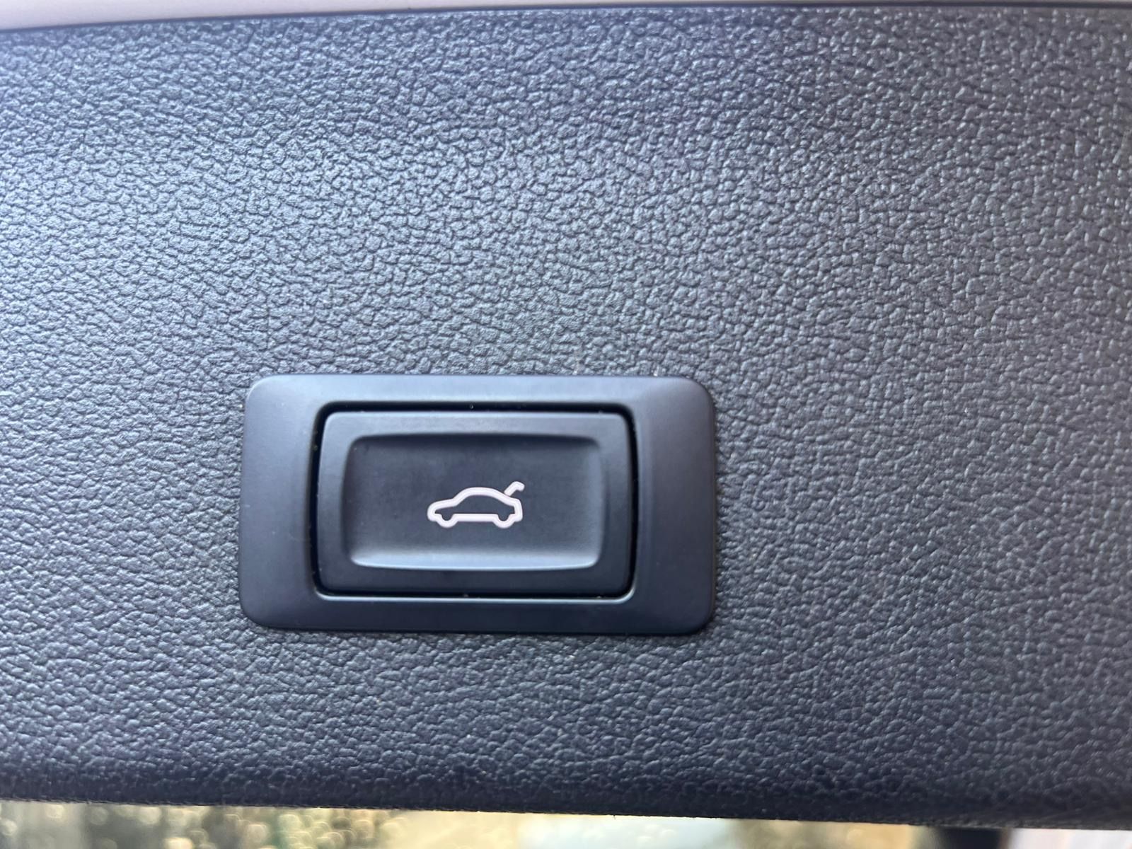 Audi A4 Avant 2.0 TDI Black Edition Estate 5dr Diesel Manual Euro 5 (s/s) (150 ps) 5dr Manual 2026