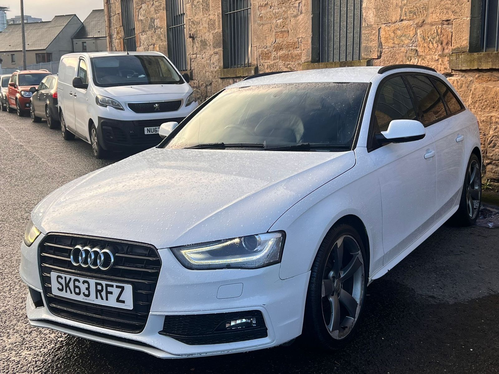 Audi A4 Avant 2.0 TDI Black Edition Estate 5dr Diesel Manual Euro 5 (s/s) (150 ps) 5dr Manual 2026