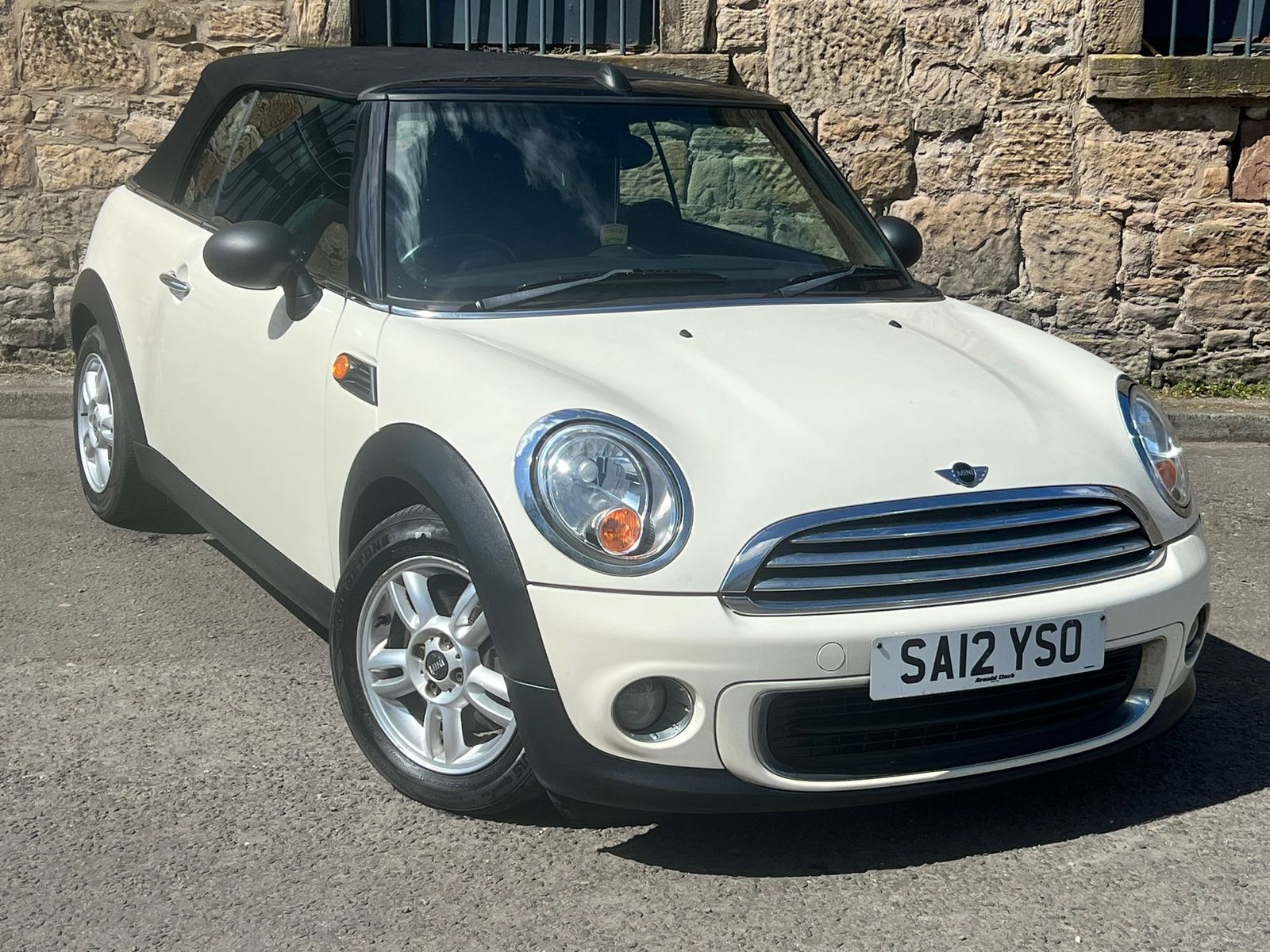 2012 MINI Convertible 1.6 One Convertible 2dr Petrol Manual Euro 5 (98 ps)
