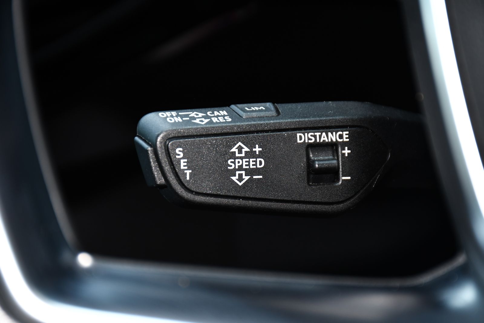 Audi E-tron 50 Launch Edition SUV 5dr Electric Auto quattro 71.2kWh (313 ps) 5dr Automatic 2025